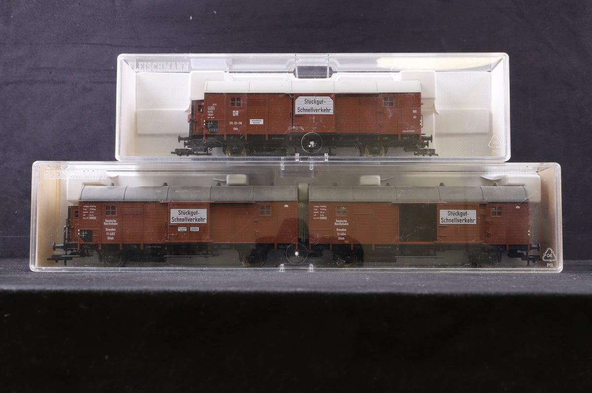 Fleischmann HO 5705 &amp; 5306 Rake Of 4 DR Box Vans