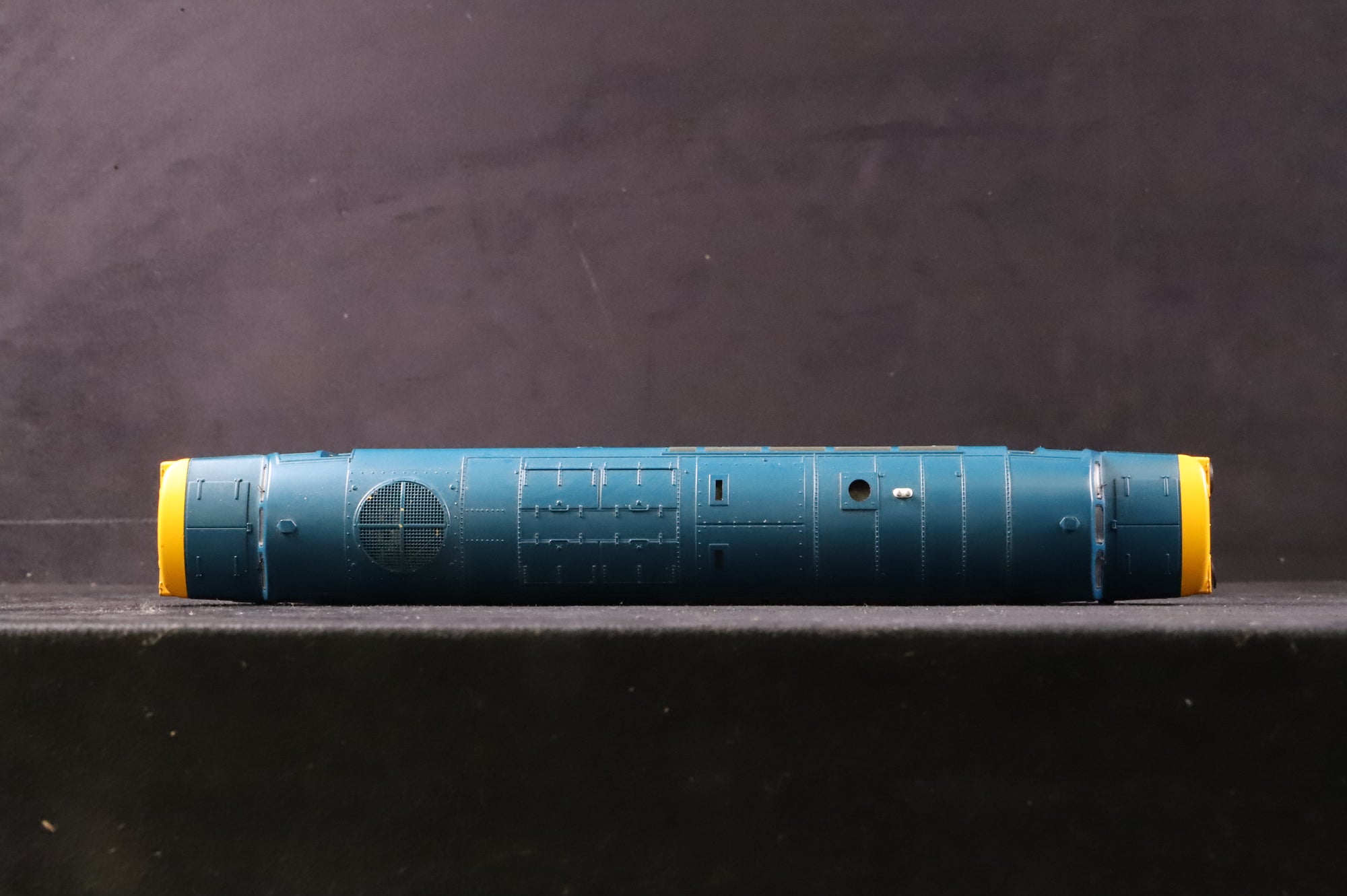 Bachmann OO 32-783DS Class 37 37049 in BR Blue