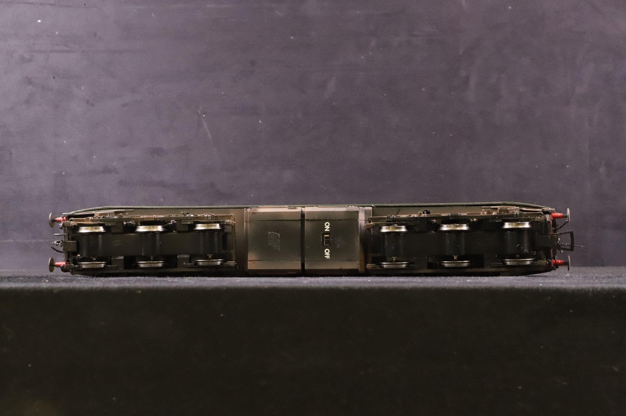 Bachmann OO 32-804 Class 47 'D1746' Diesel BR Two Tone Green Renumbered & Weathered DCC Sound