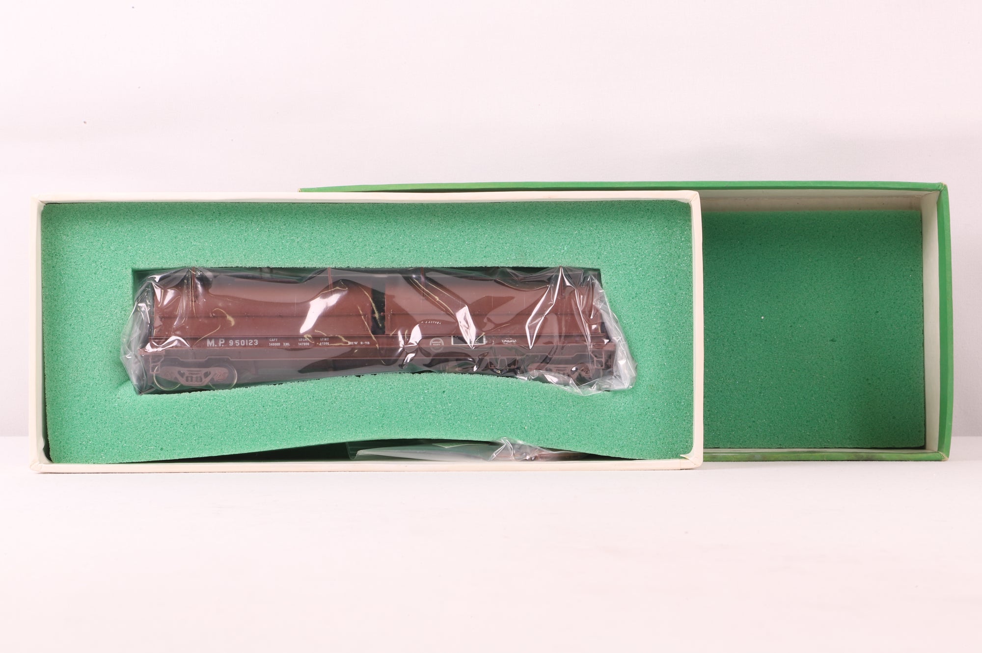 Overland Models HO Brass OMI-1357 Thrail Coil Steel Car No.950123  in Missouri Pacific Brown