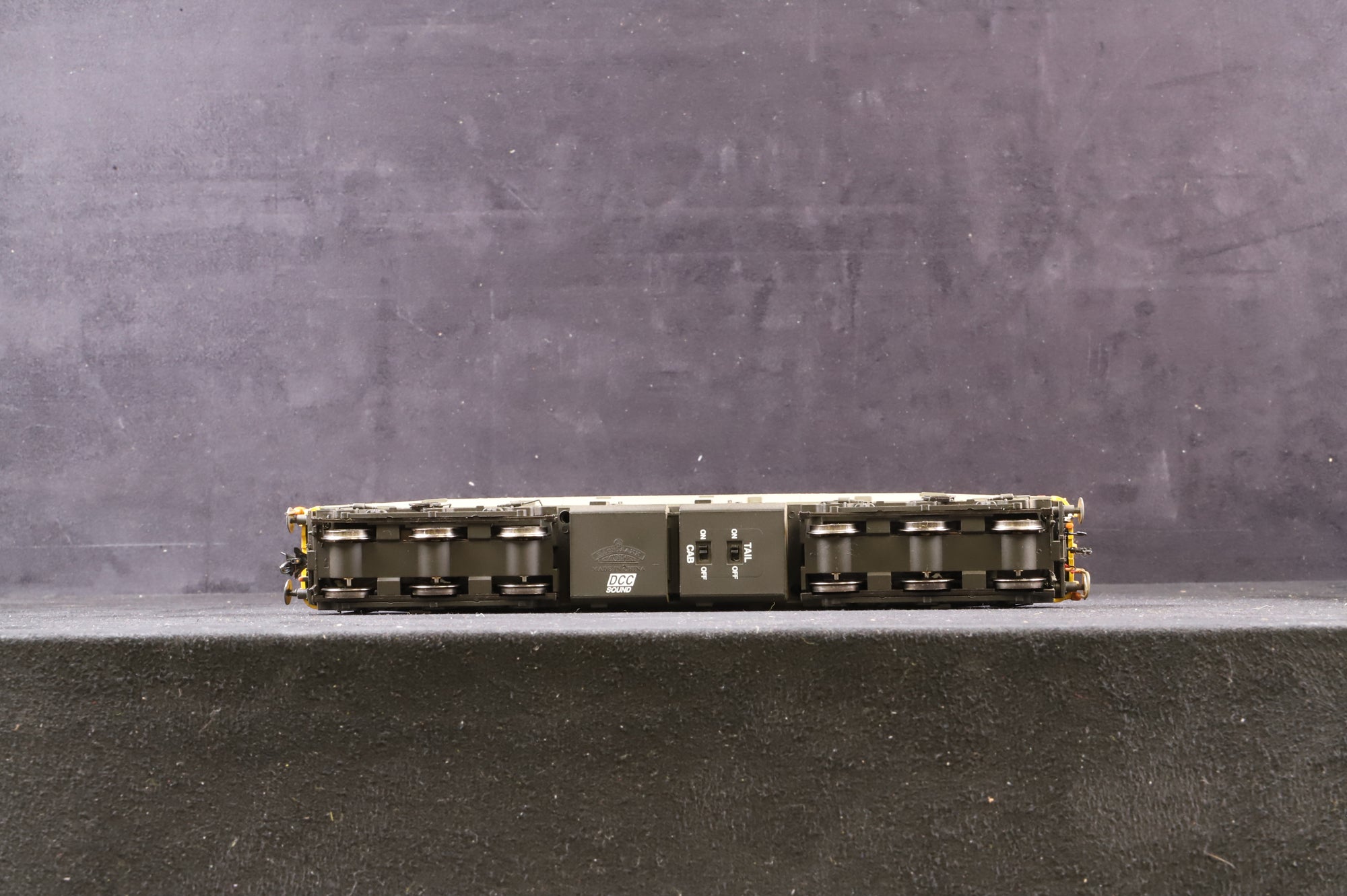 Bachmann OO 32-785DS Class 37 '37201' 'Saint Margaret' Trainsrail Renumbered Weathered, DCC Sound