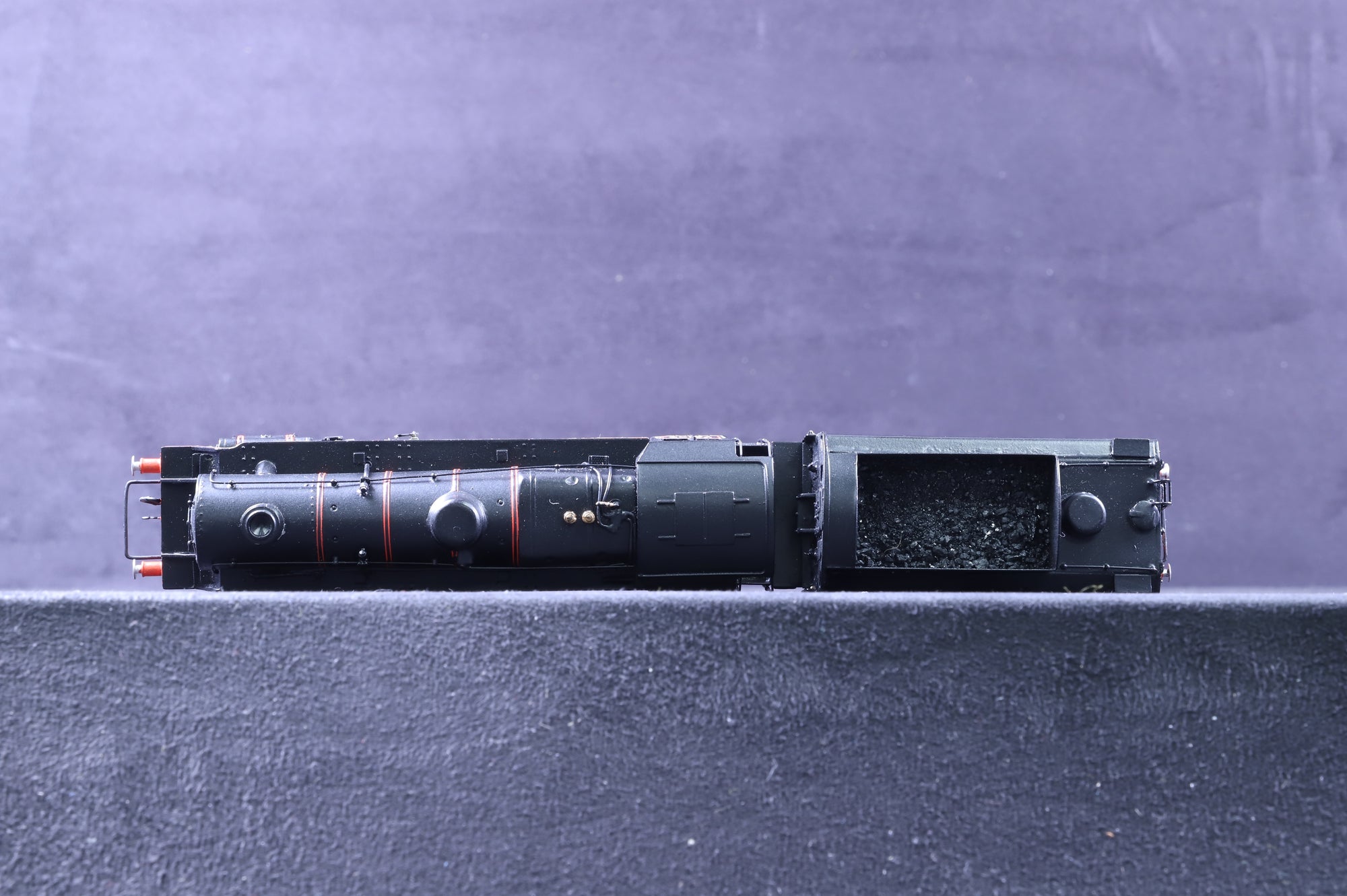 DJH OO Kit Built BR Standard Class 4 76109 in Lined BR Black w/ Late Crests