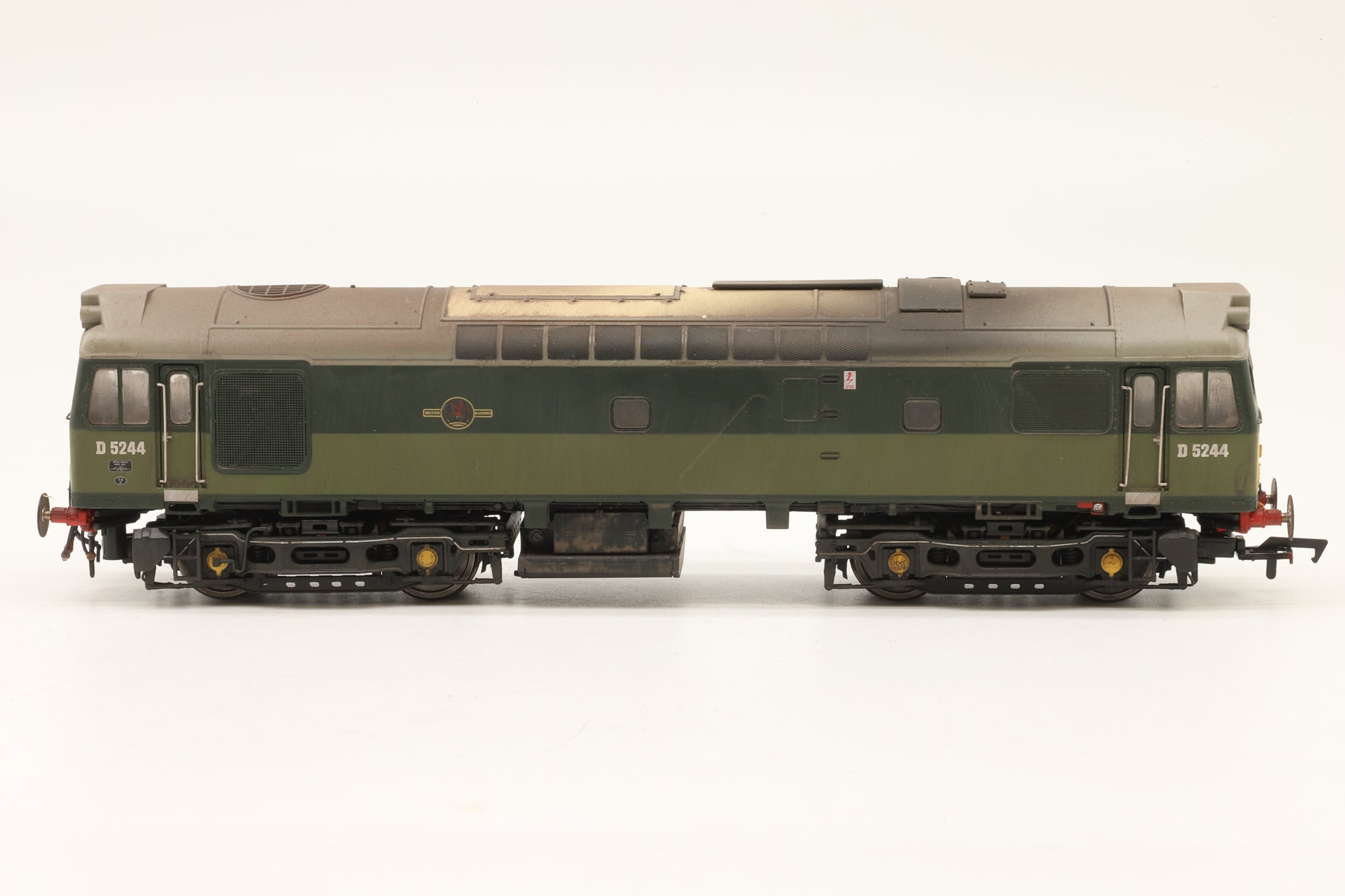 Heljan OO 2531 Class 25 'D5244' BR Two Tone Green SYP Weathered