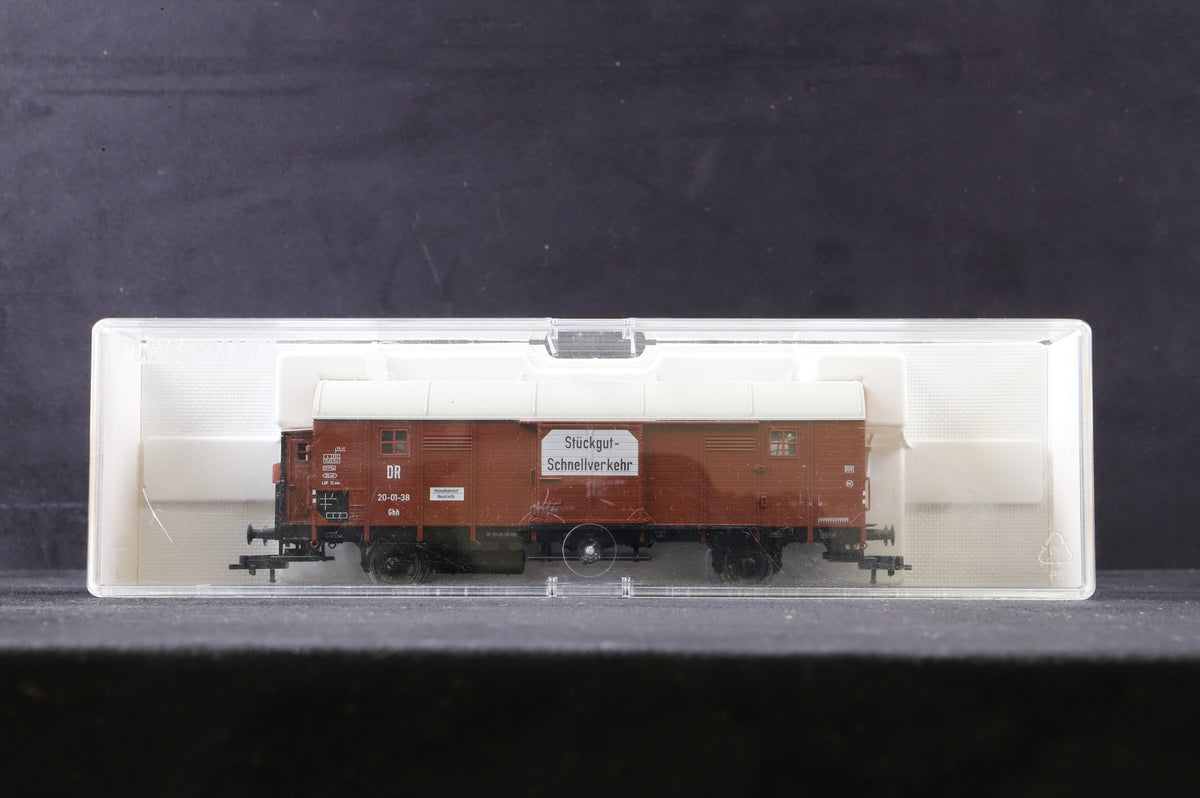 Fleischmann HO 5705 &amp; 5306 Rake Of 4 DR Box Vans