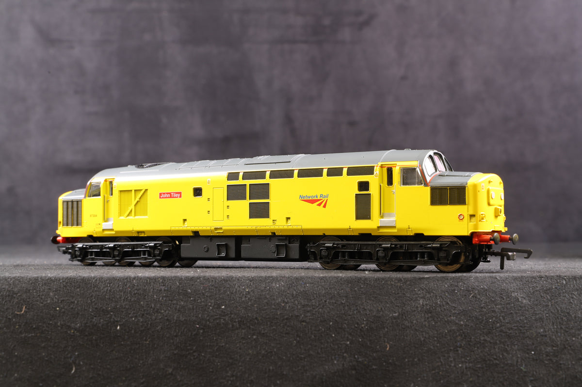 Vitrains OO V2031 Class 97/3 double pack 97302 &amp; 97304 &#39;John Tiley&#39; in Network Rail Yellow livery