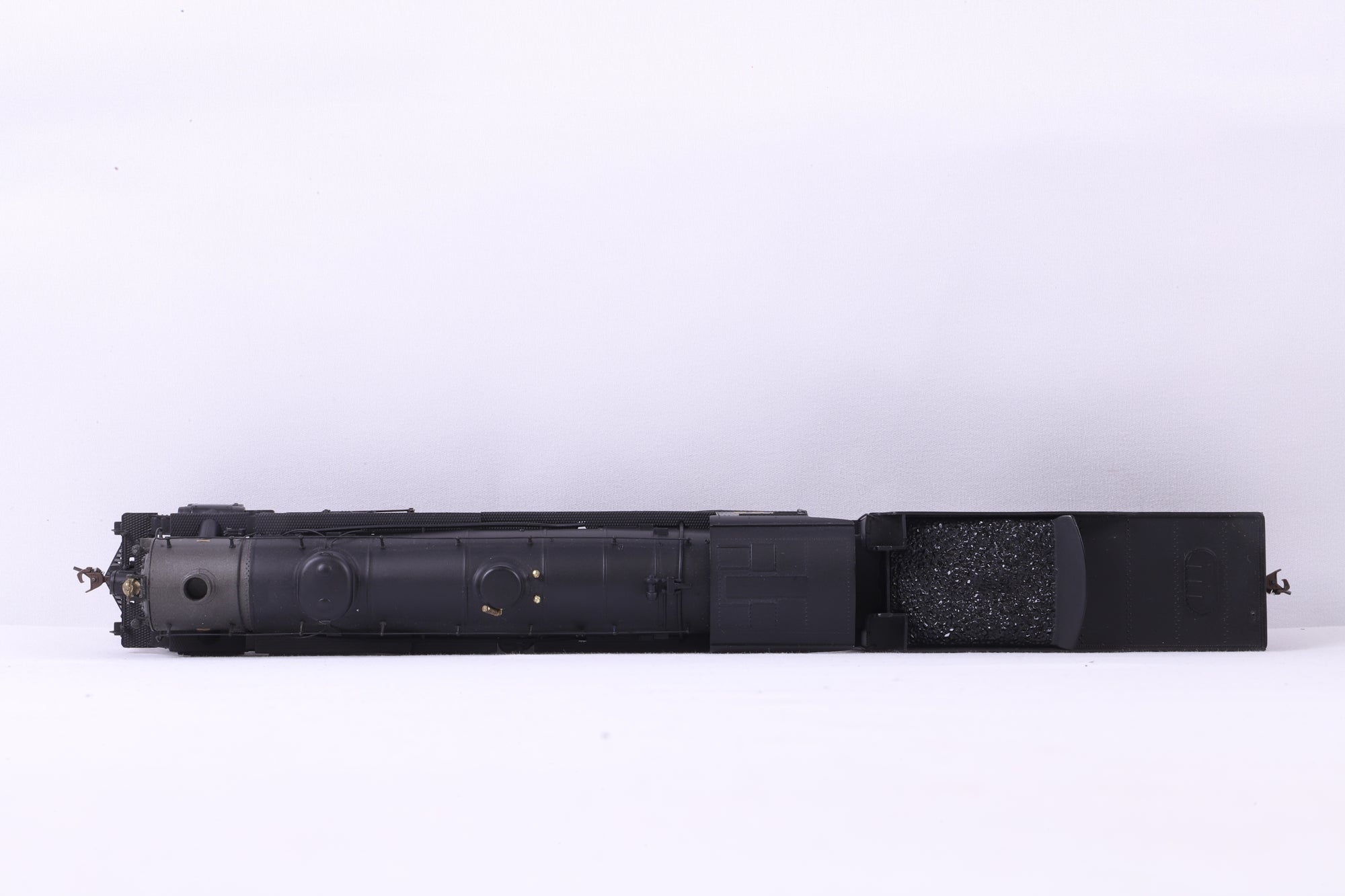 Spectrum HO 81609 USRA Light 4-8-2 Mountain Loco NY Ontario & Western DCC Fitted