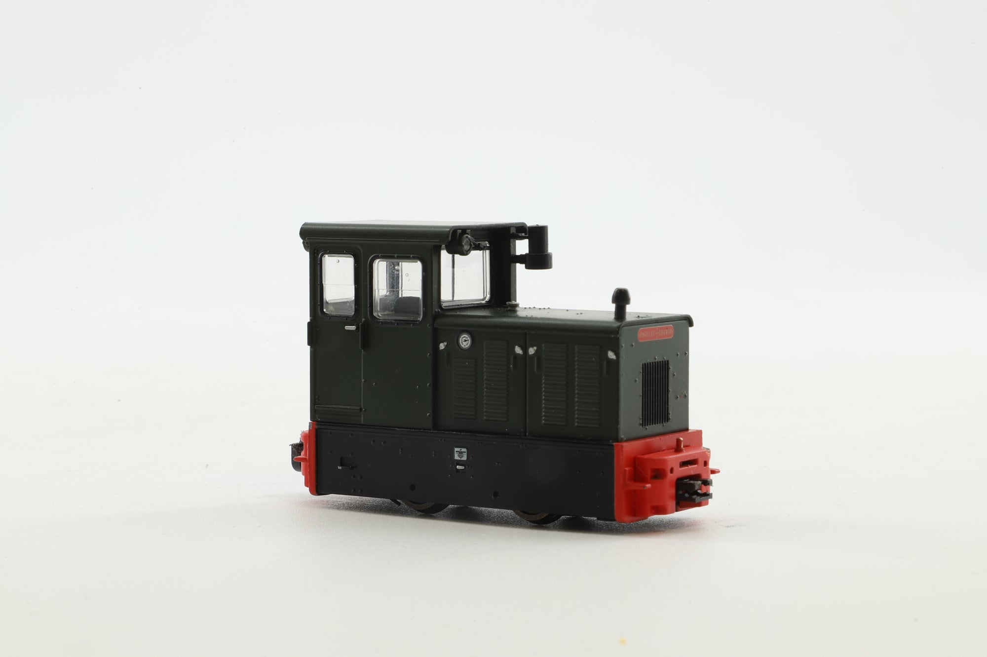 Bachmann OO9 392-026 Baguley-Drewry 70hp Diesel Engine in Dark Green