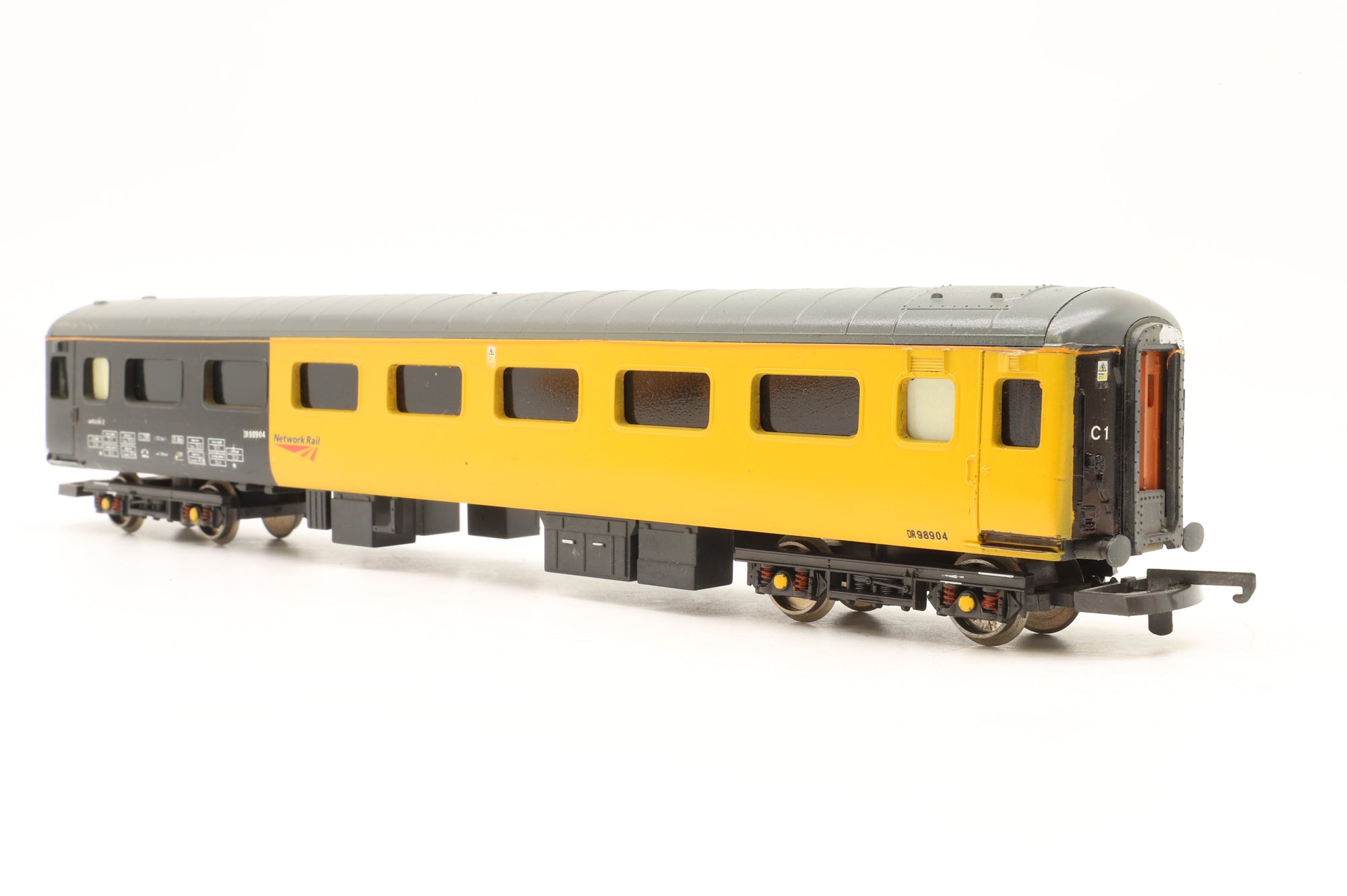 Custom OO Mk2F DR98904 in Network Rail Livery