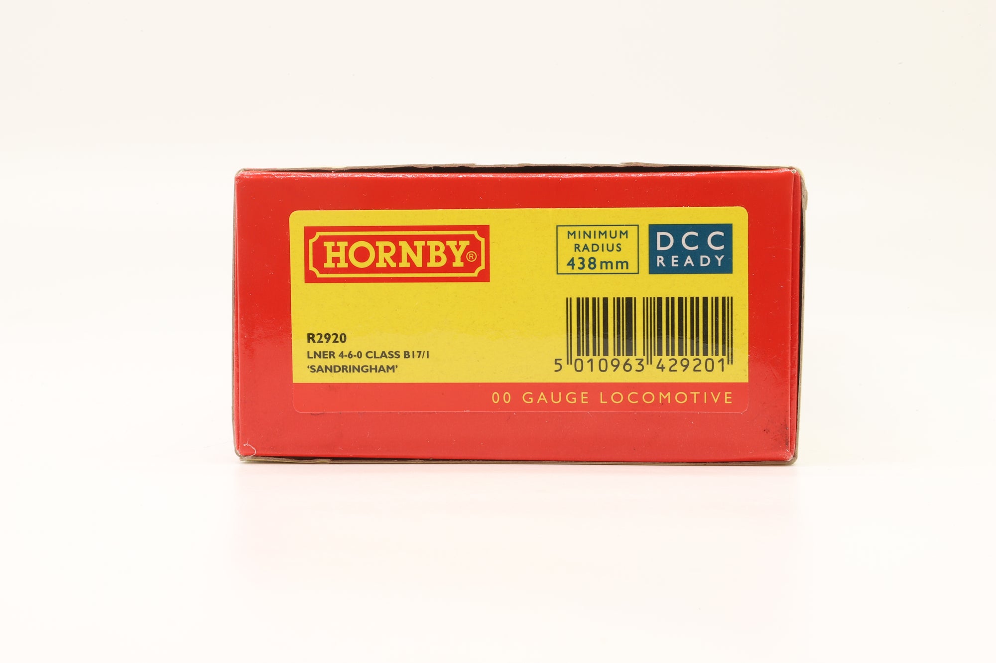 Hornby OO R2920 LNER Class B17/1 'Sandringham' '2800', DCC Sound