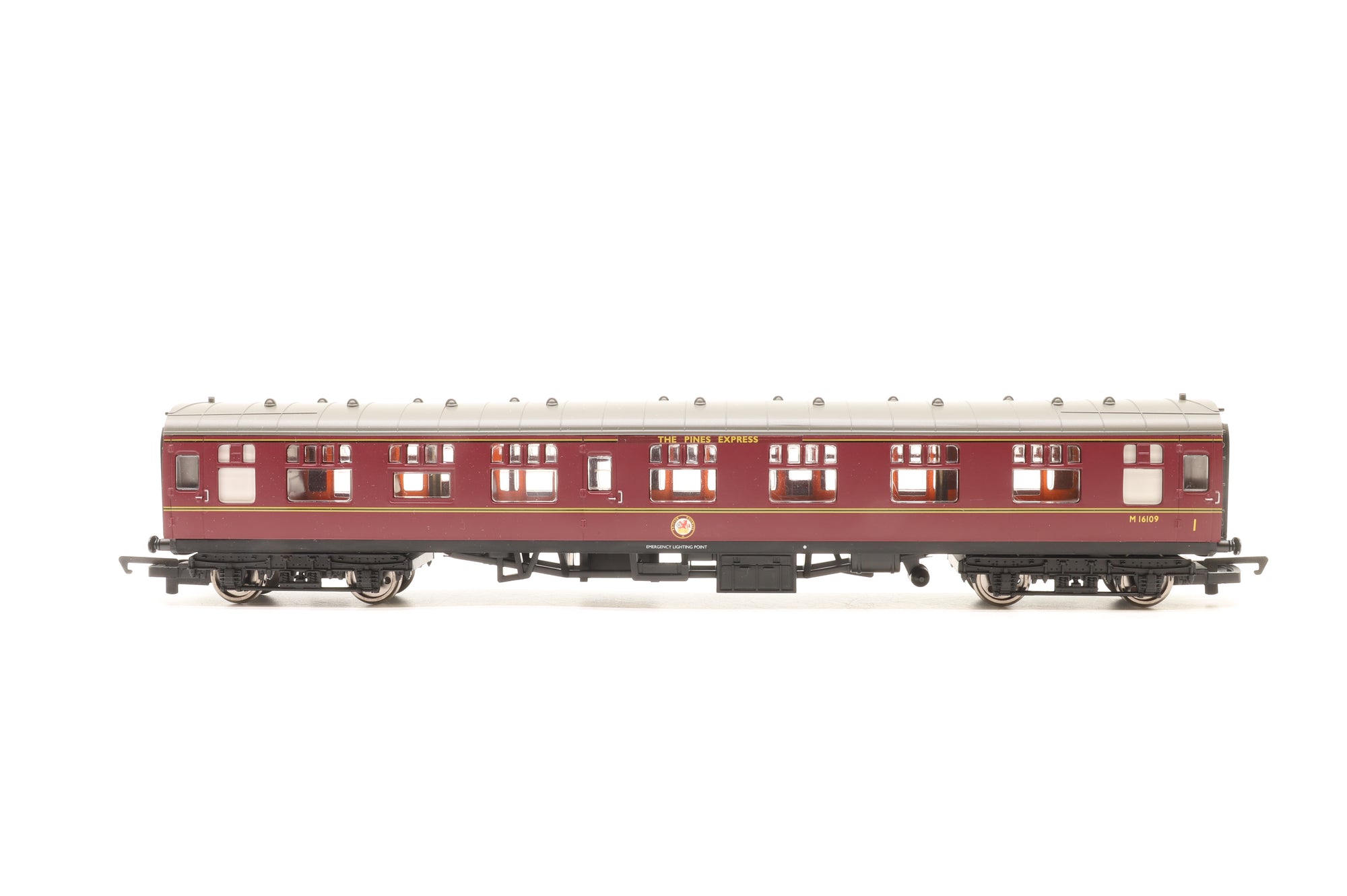 Hornby OO R4229 'The Pines Express' Coach Pack