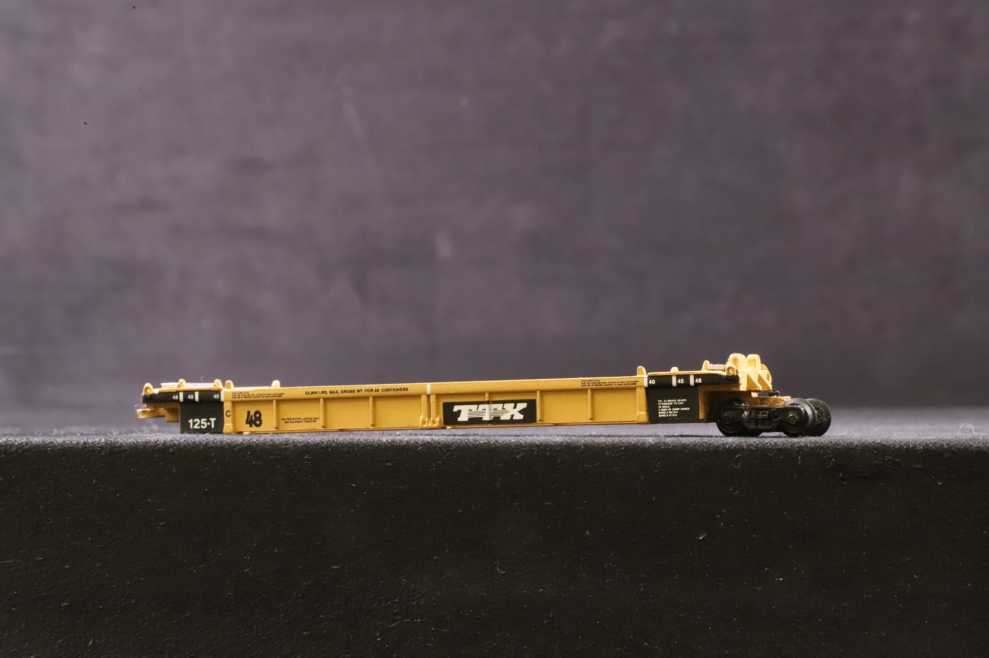 WORKSHOP Walthers N Gauge 932-8108 Thrall 5-Unit Articulated Double Stack Car No.72855 in TTX Livery