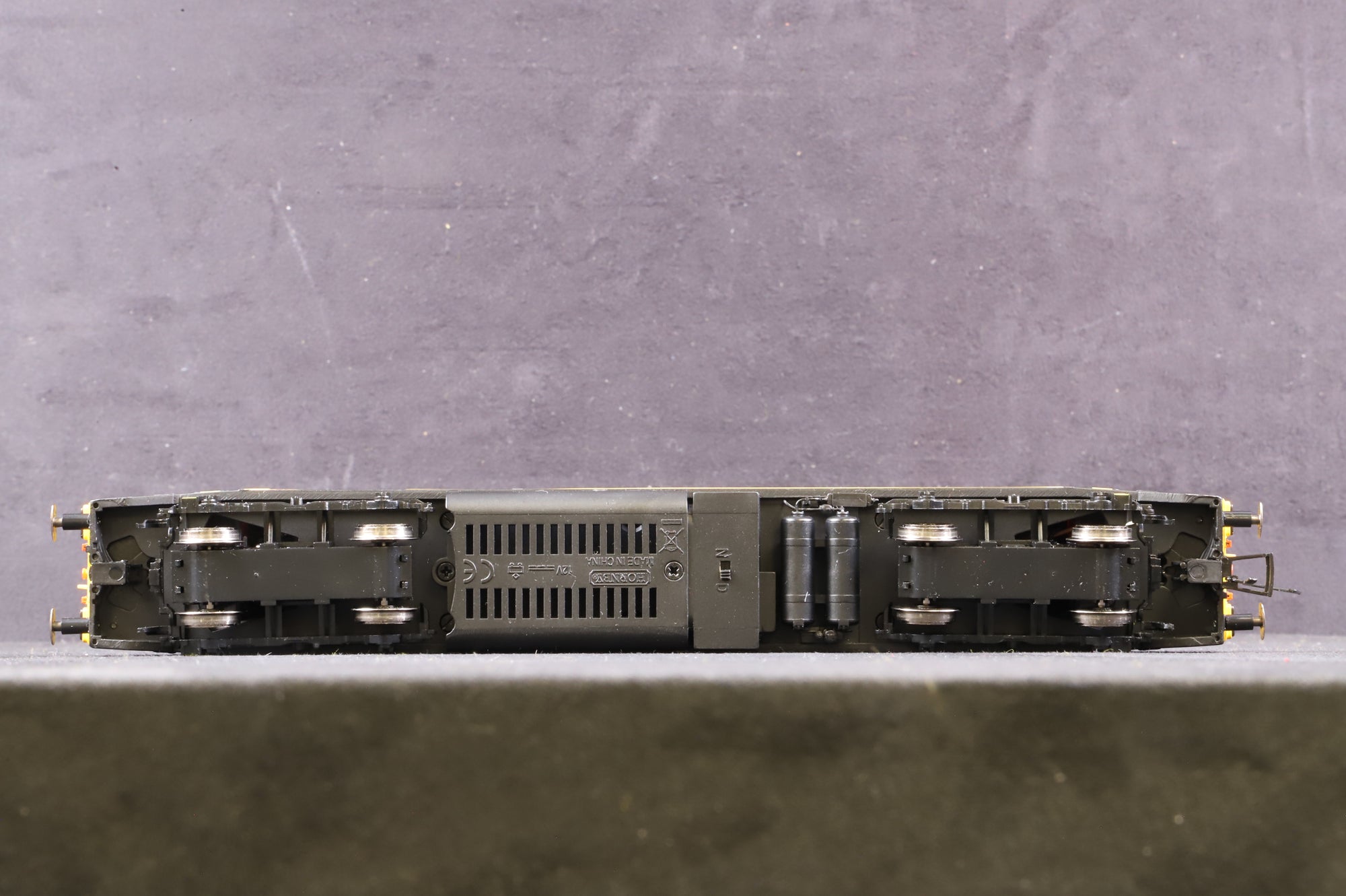 Hornby OO R3399 EWS Freight Train Pack W/Class 67 EWS & 5 MHA Open Wagons