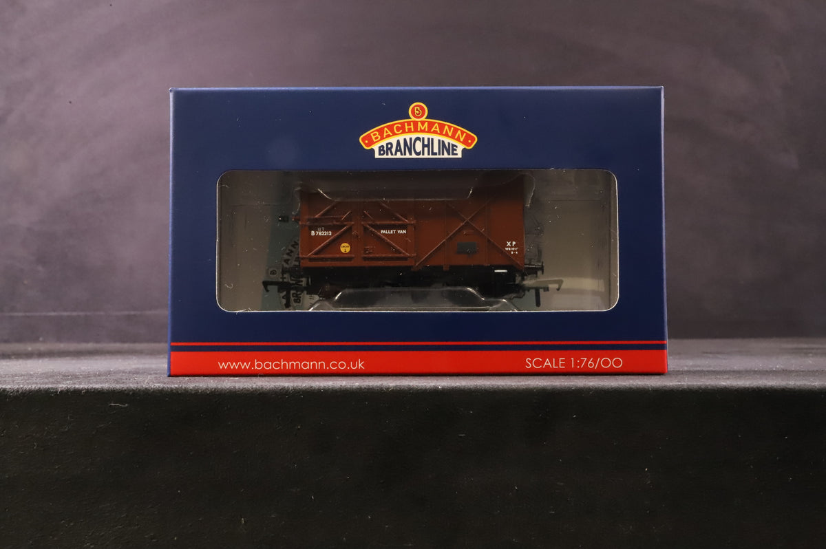 Bachmann OO 38-952 BR Palvan in BR Bauxite