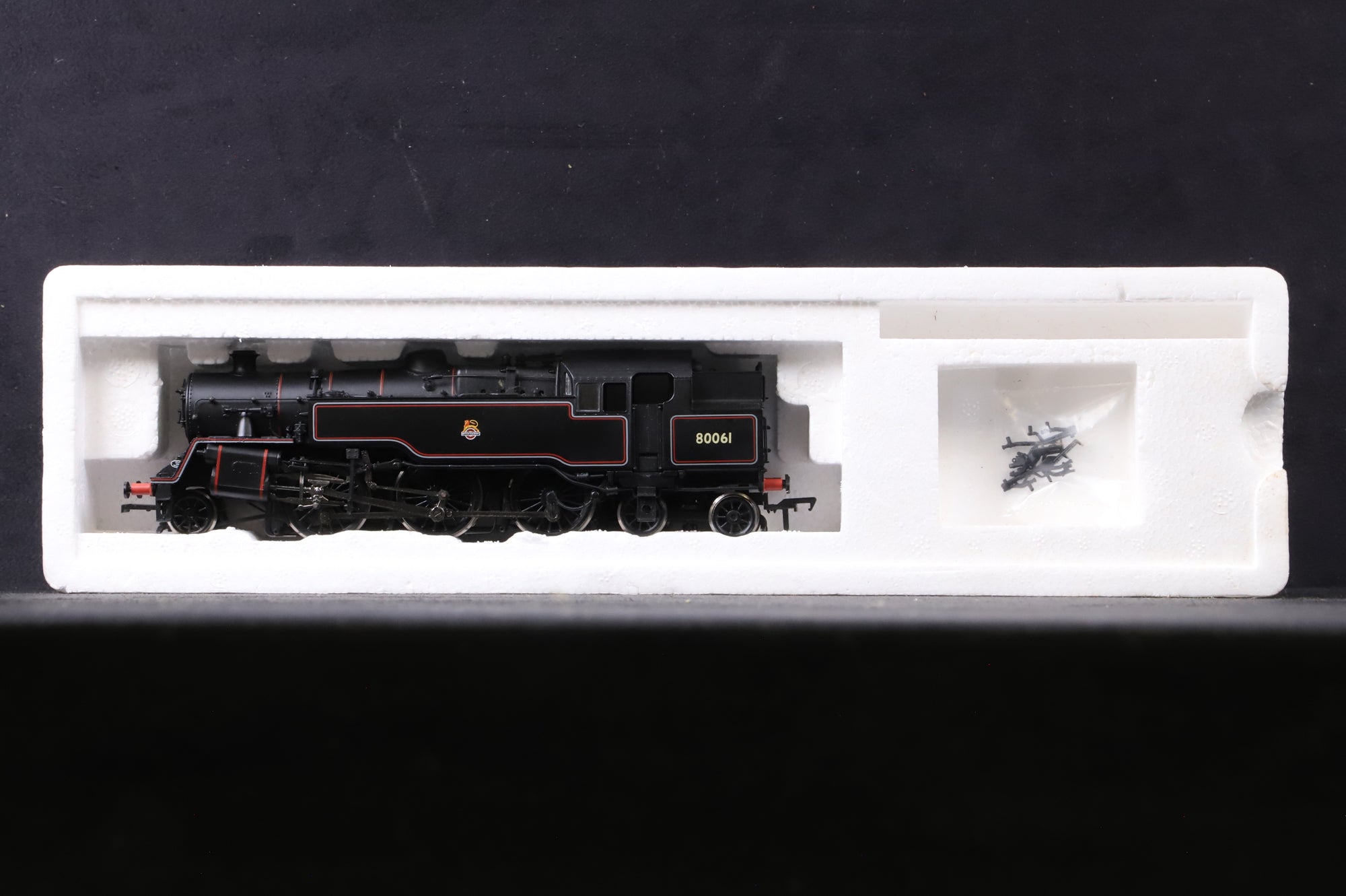 Bachmann OO 32-350 Standard 4MT 80061 in BR Black w/ Early Crests