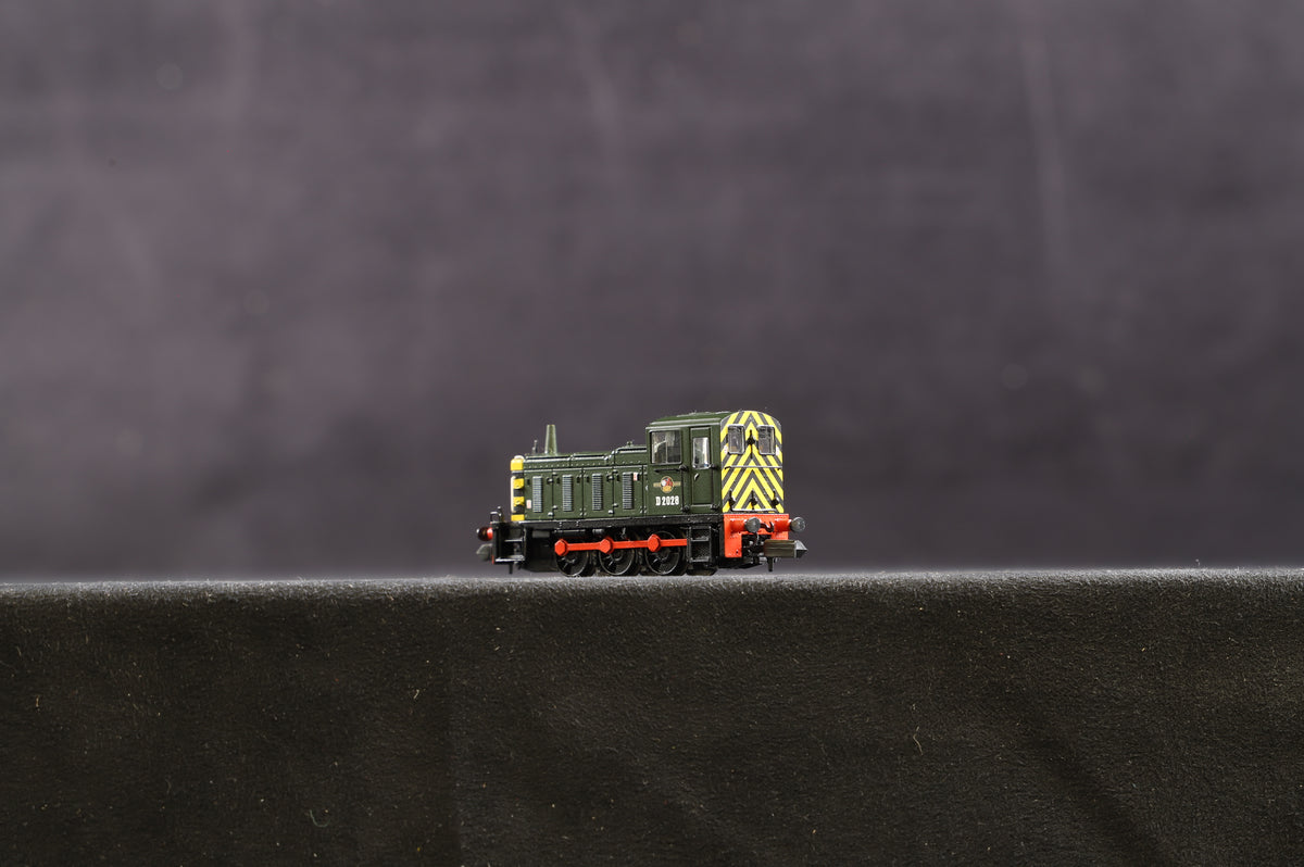 Graham Farish 371-061A Class03 &#39;D2028&#39; BR Green Wasp Stripes