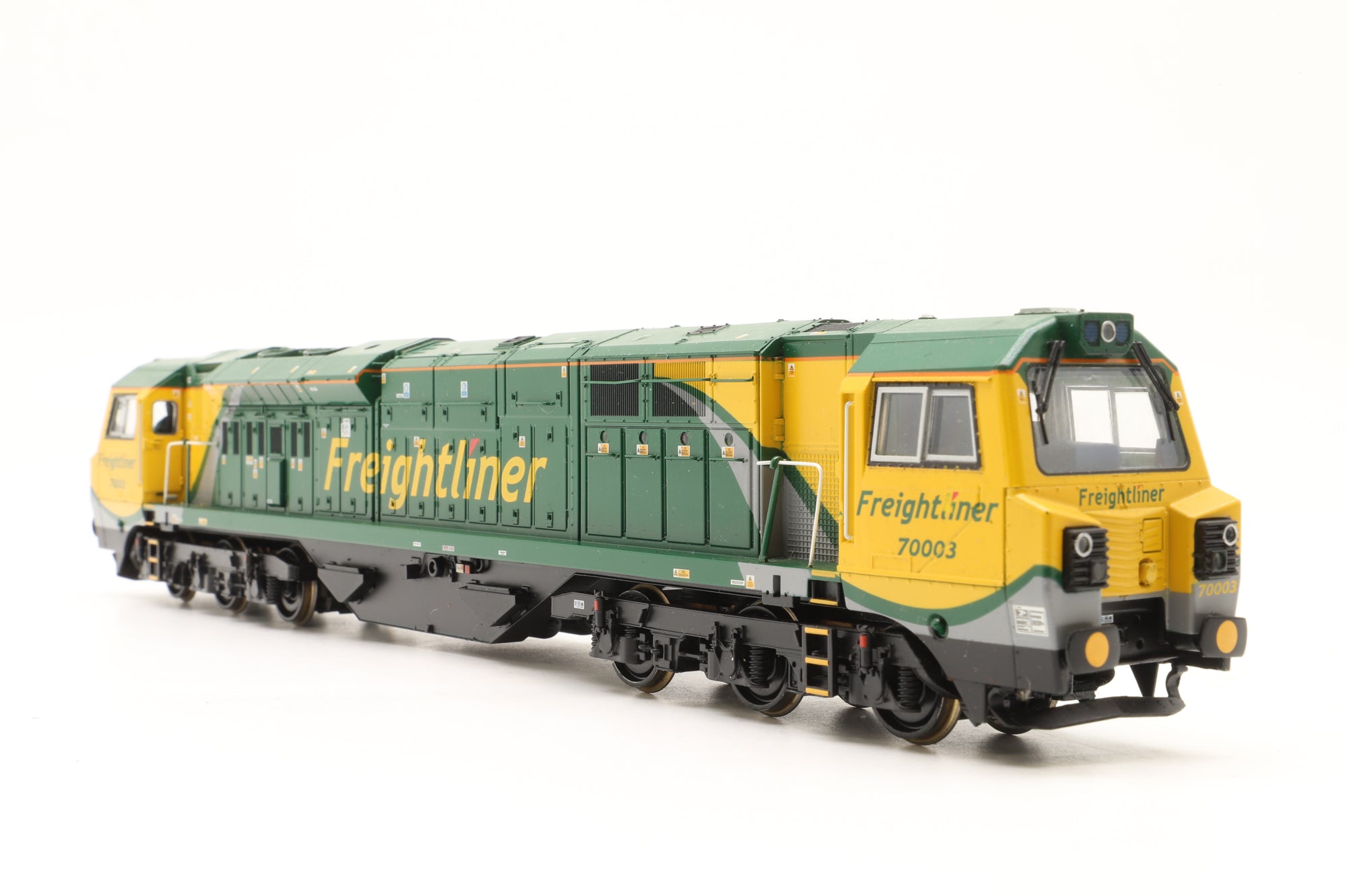 Bachmann OO 31-586 Class 70 70003 in Freightliner Livery