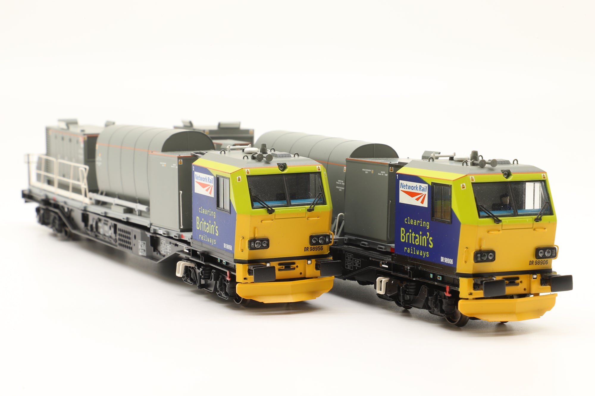 Bachmann OO 31-575 Windhoff MPV Network Rail