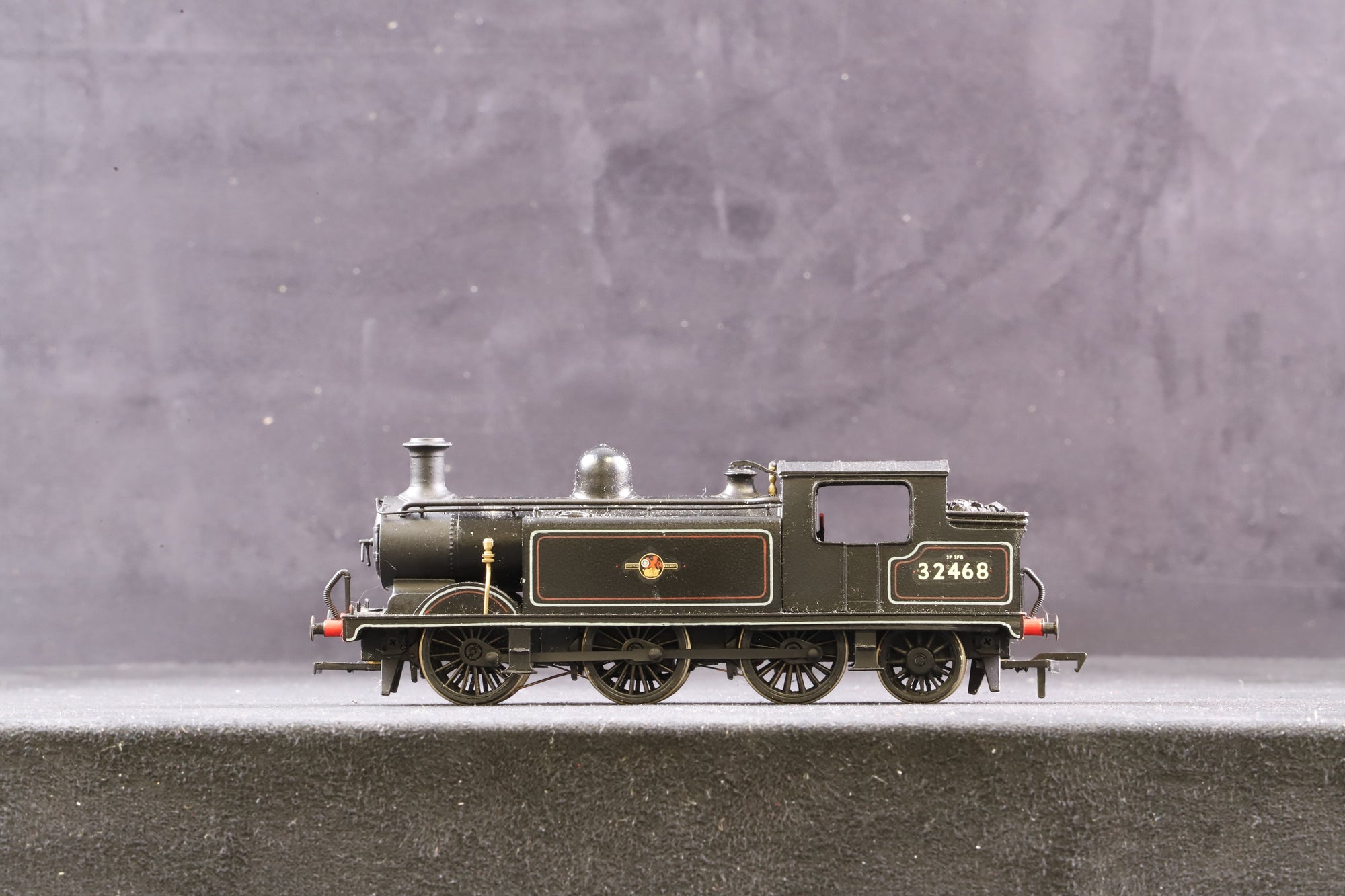 OO Works OO Class E4 '32468' BR Lined Black L/C