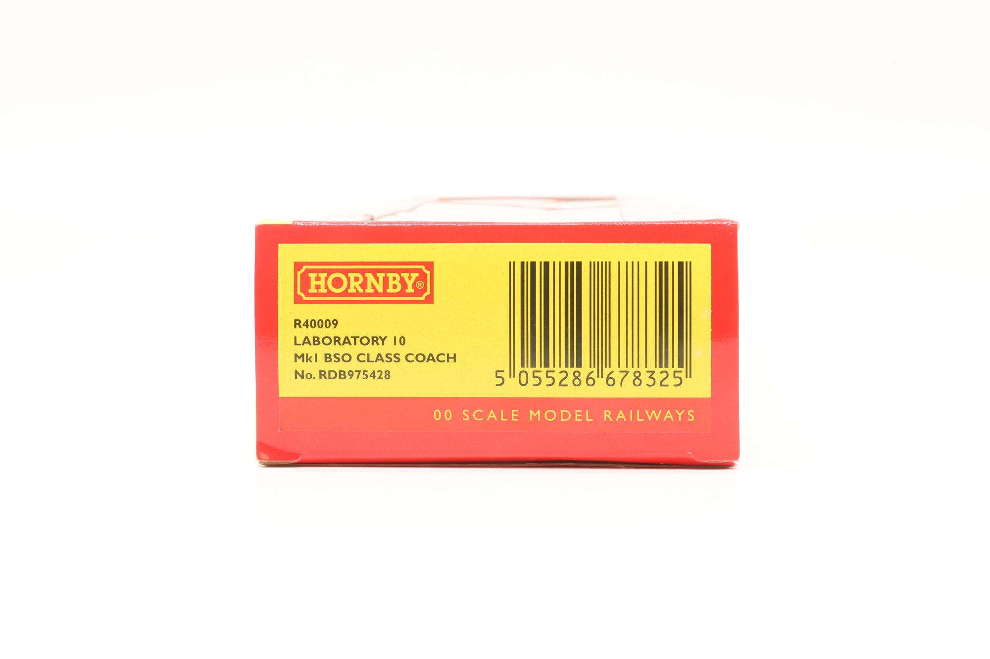Hornby OO R40009 Laboratory 10 Mk1 BSO Class Coach