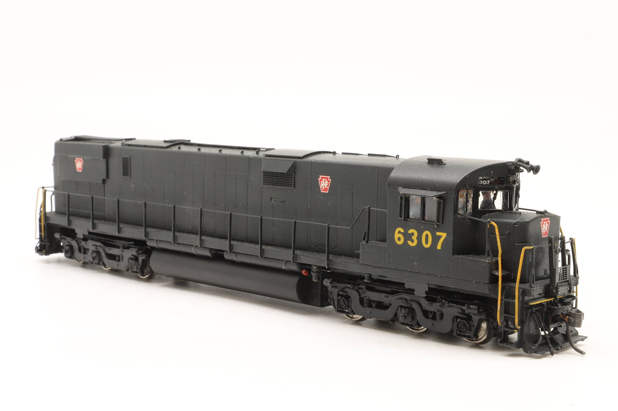 Oriental Limited/Samhongsa HO Brass Alco C-628 2750HP Low Hood PRR, Custom Painted
