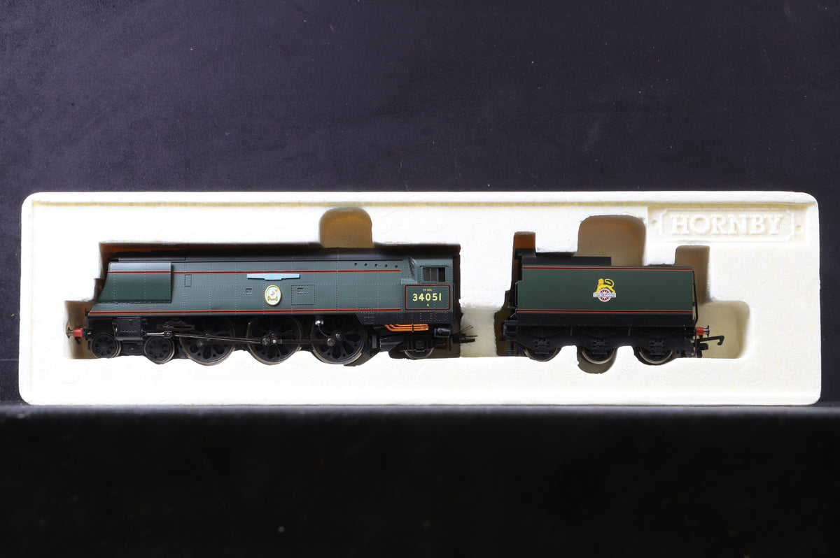 Hornby OO R2385 West Country Class &#39;34051&#39; &#39;Winston Churchil&#39; BR Lined Green L/C