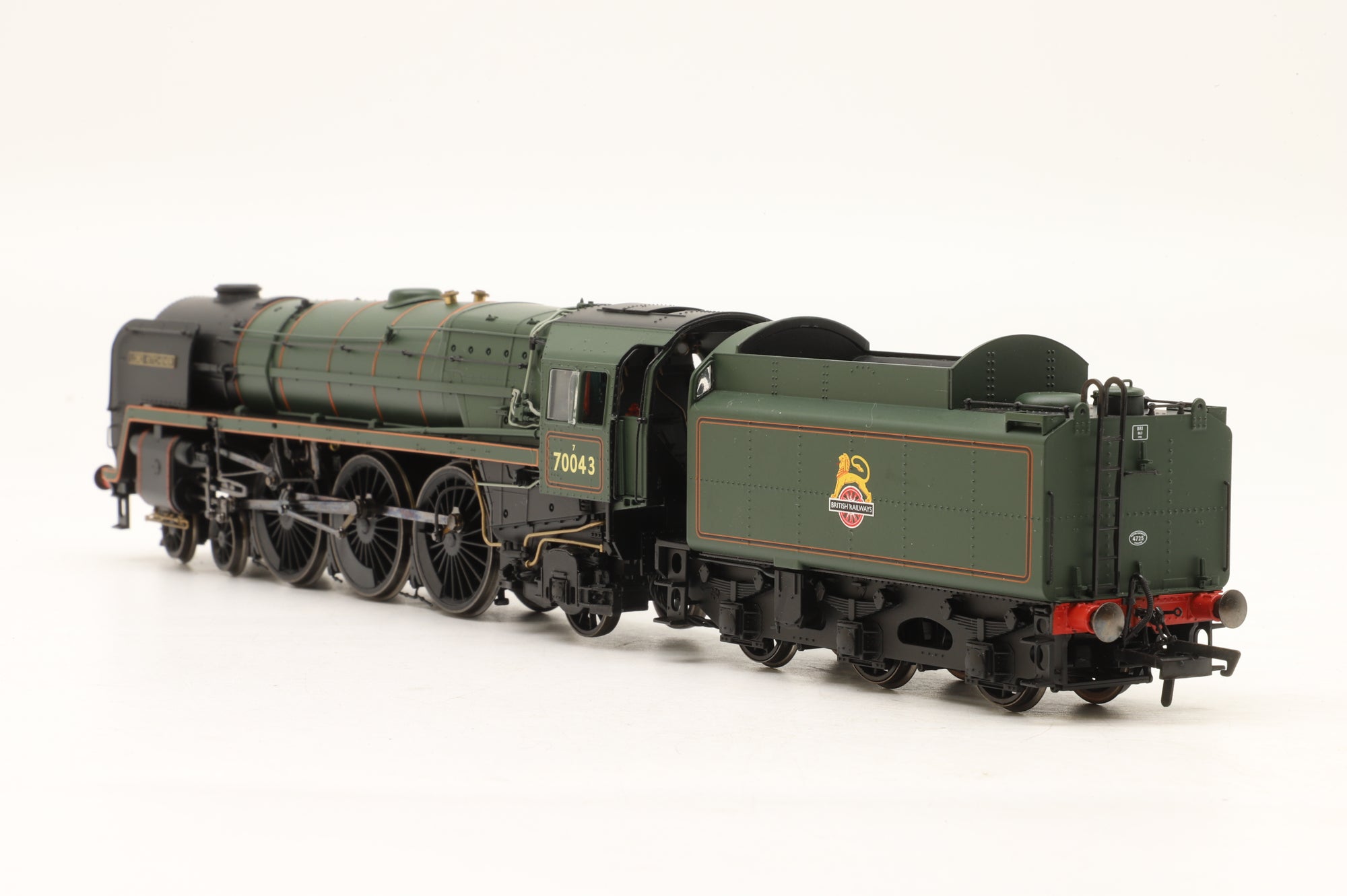 Hornby OO R3294 BR (Early) 4-6-2 Britannia Class No. 70043 'Lord Kitchener'