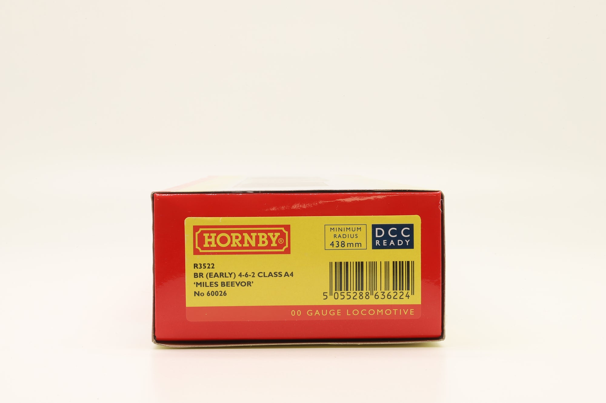Hornby OO R3522 Class A4 '60026' 'Miles Beevor' BR Green E/C