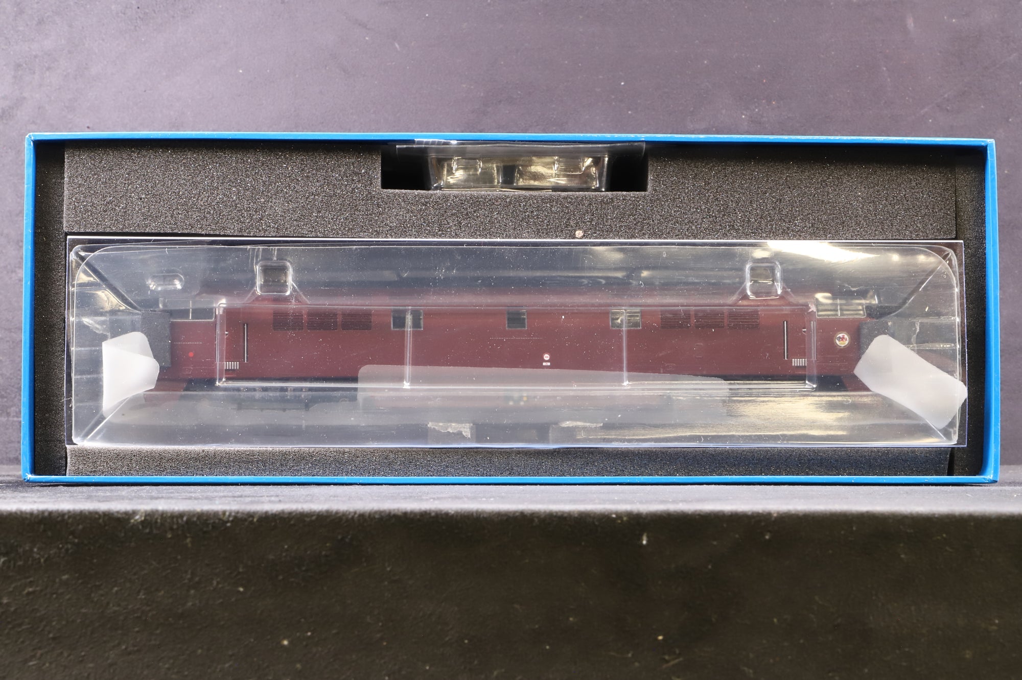 Dapol OO 4D-003-NRM04 D1023 'Western Fusilier' in BR Maroon