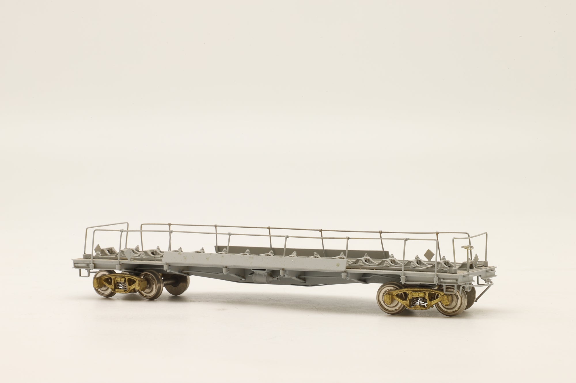 HO Brass Oil Drum Flat Wagon Unpainted