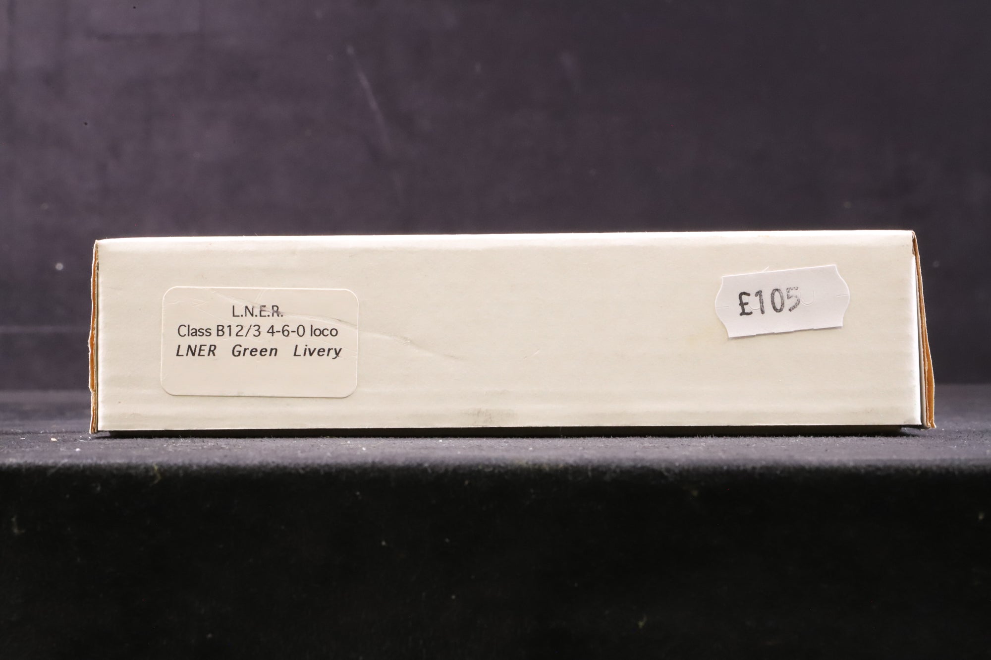 Union Mills N Gauge Class B12/3 1565 in Lined LNER Green