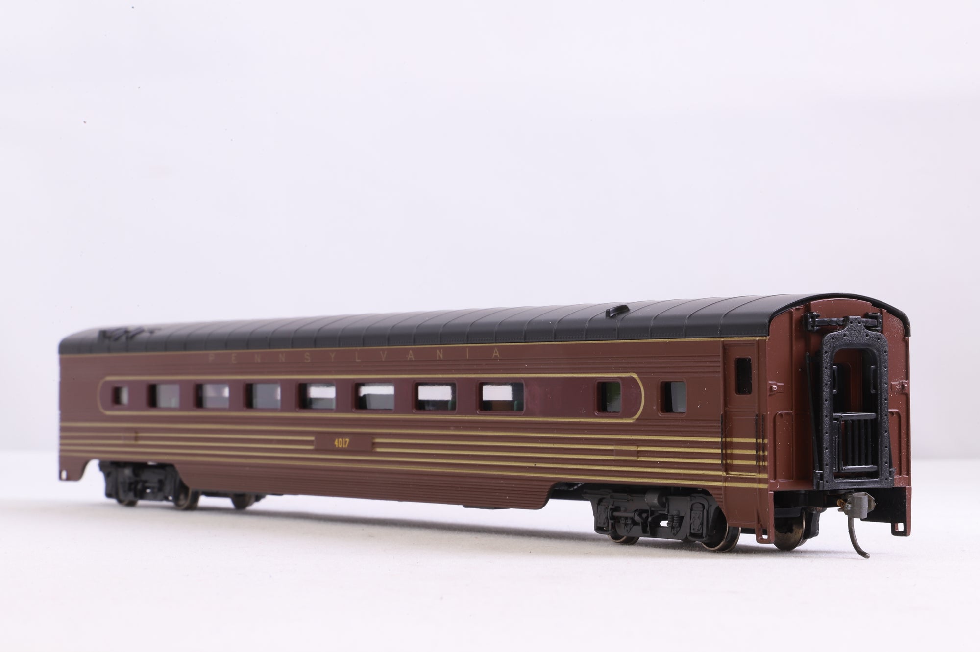 IHC HO 47731 Rake Of 3 PRR Corrugated Coaches
