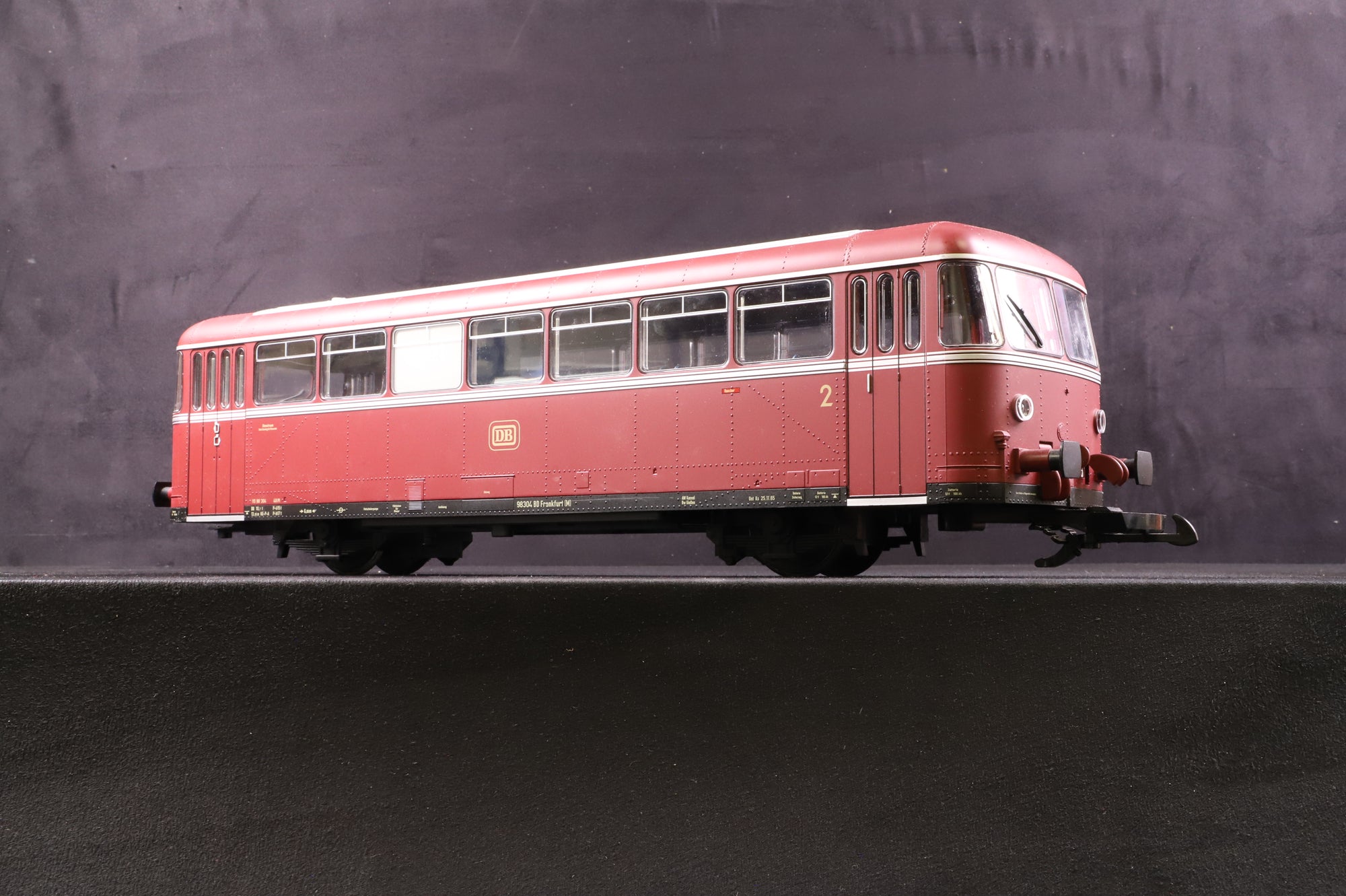 Piko HO 37300 Rail bus VT98/VS98 of the DB