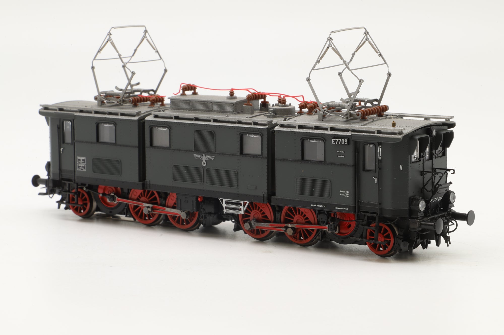 Brawa HO 43031 E 77 '77 09' Electric Locomotive DCC Fitted 3 Rail