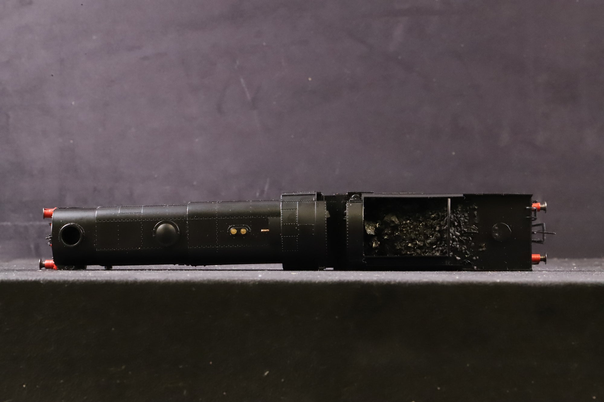 WORKSHOP Hornby OO R2343 Class Q1 No.C8 in SR Black w/ Sunshine Lettering