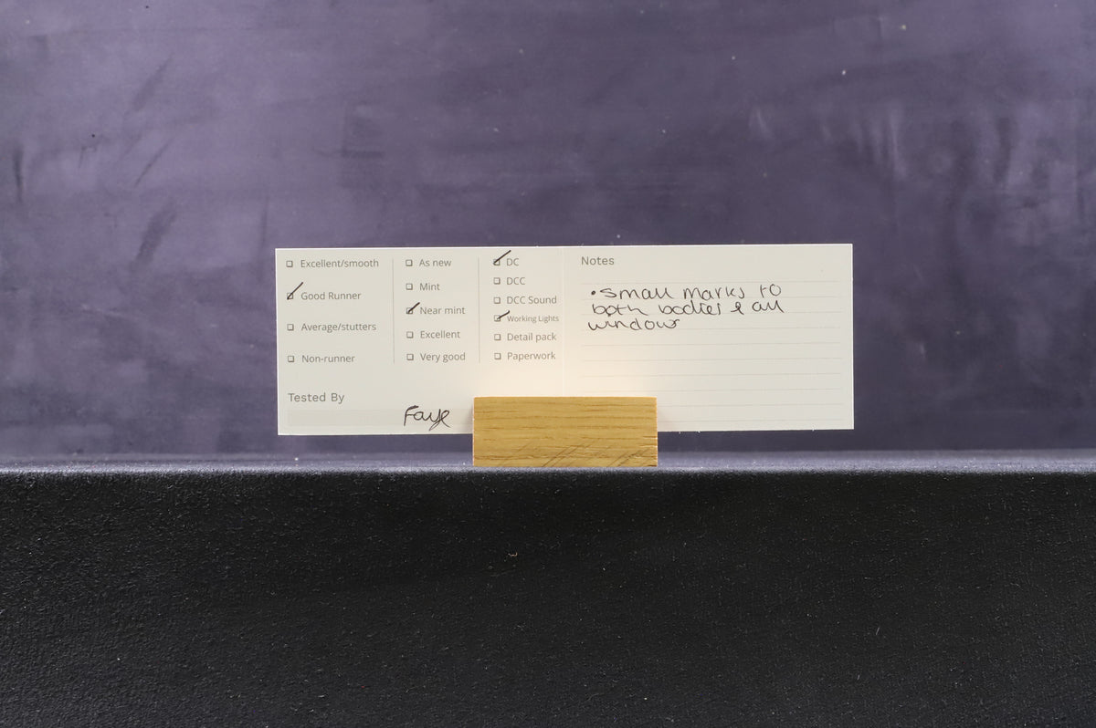 Piko HO 37300 Rail bus VT98/VS98 of the DB