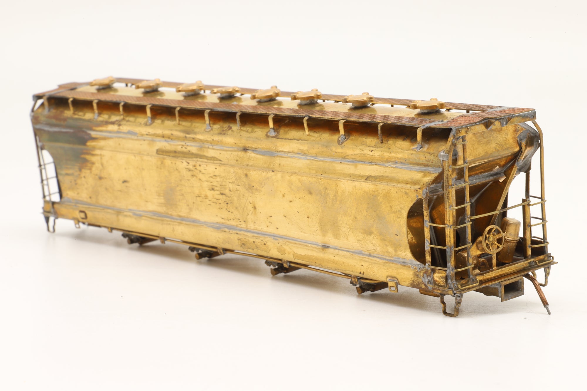 Walthers Inc. HO Brass 8851 Centre Flow Covered Hopper Car Body Unpainted