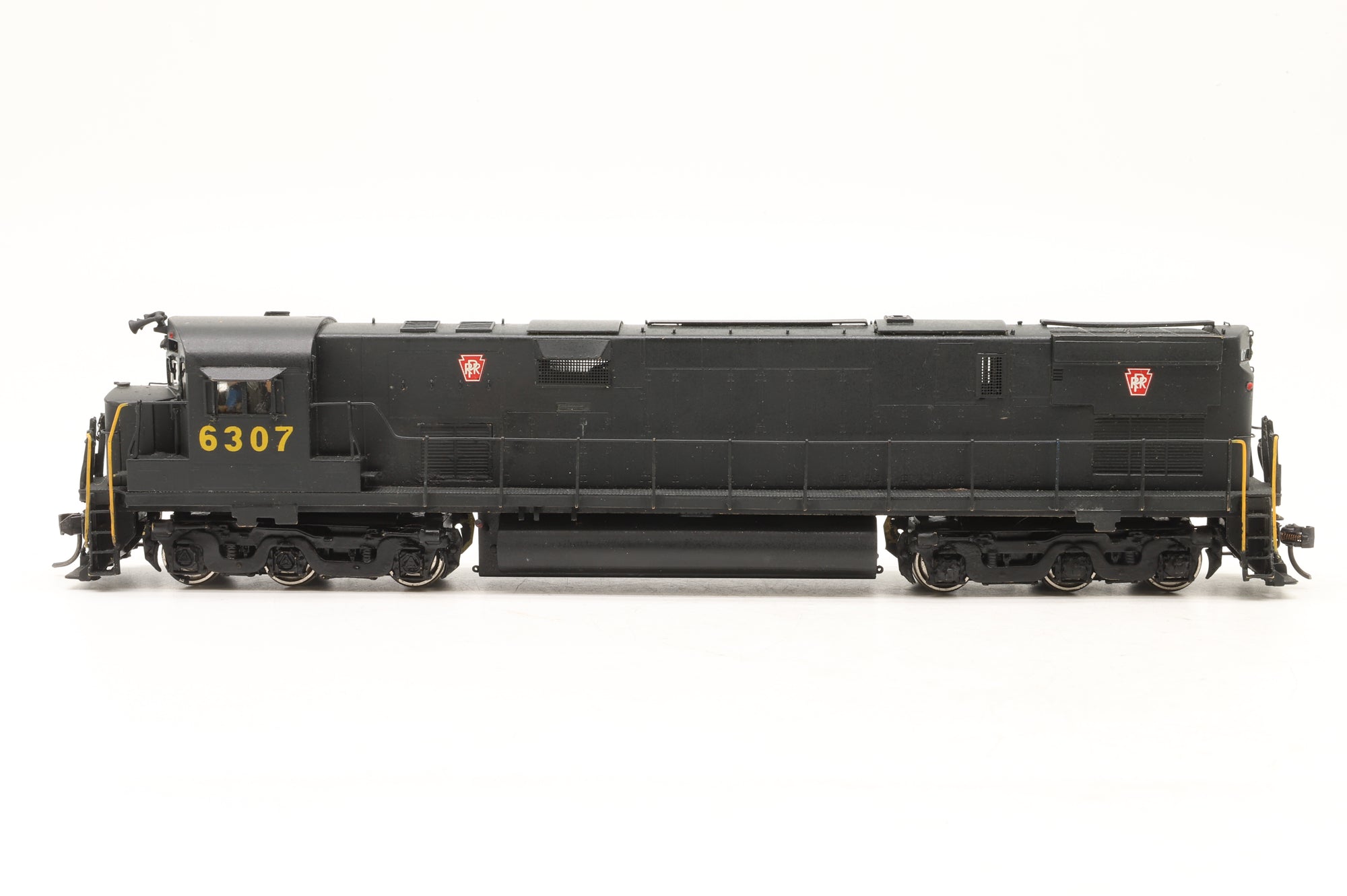 Oriental Limited/Samhongsa HO Brass Alco C-628 2750HP Low Hood PRR, Custom Painted