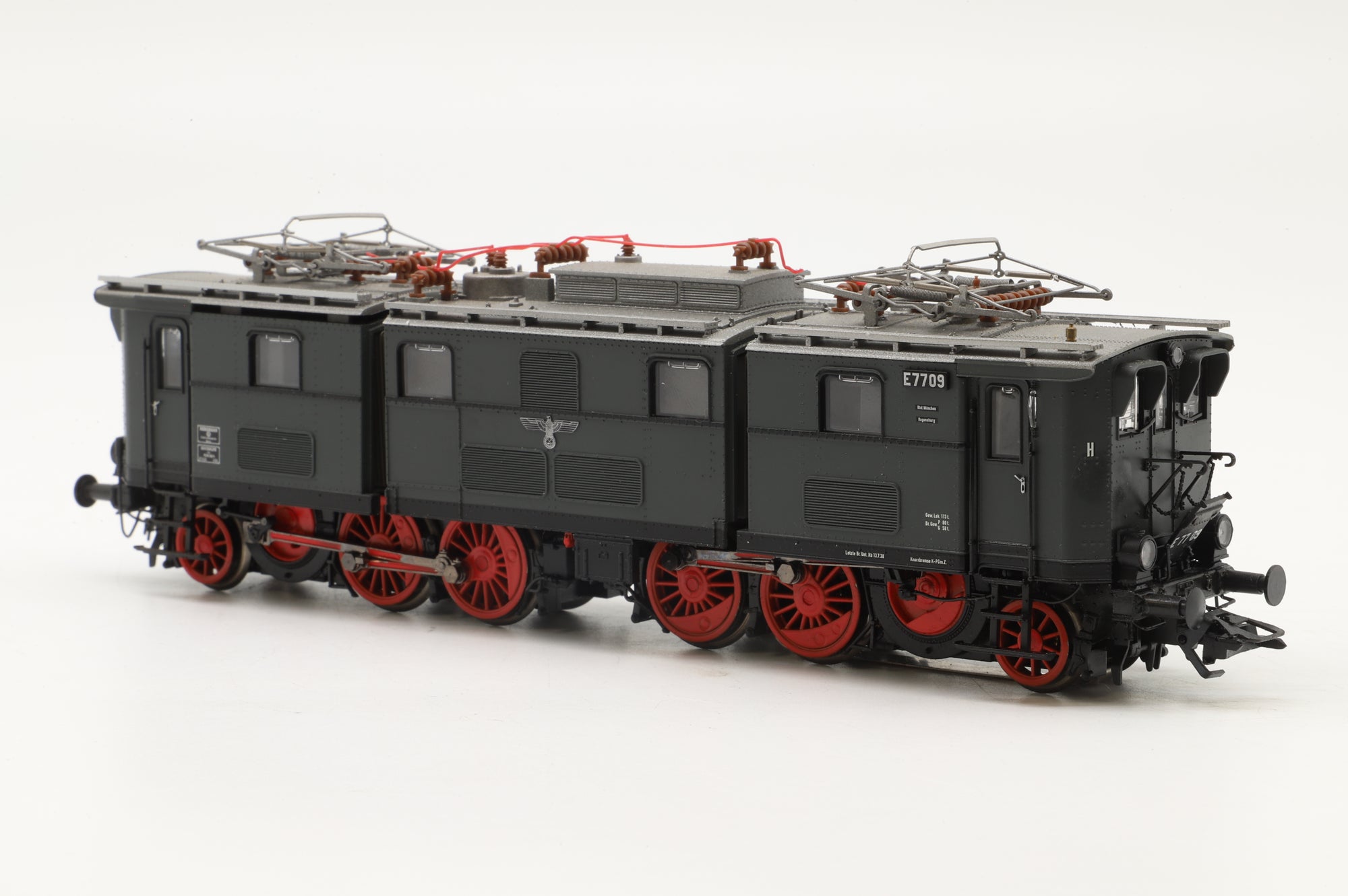 Brawa HO 43031 E 77 '77 09' Electric Locomotive DCC Fitted 3 Rail