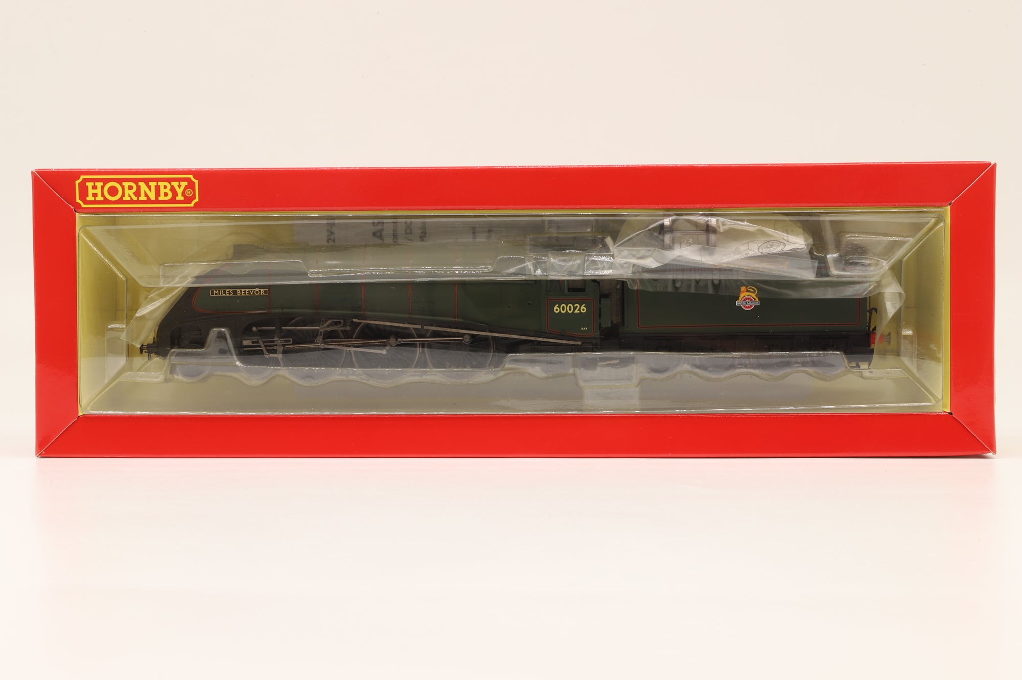 Hornby OO R3522 Class A4 '60026' 'Miles Beevor' BR Green E/C
