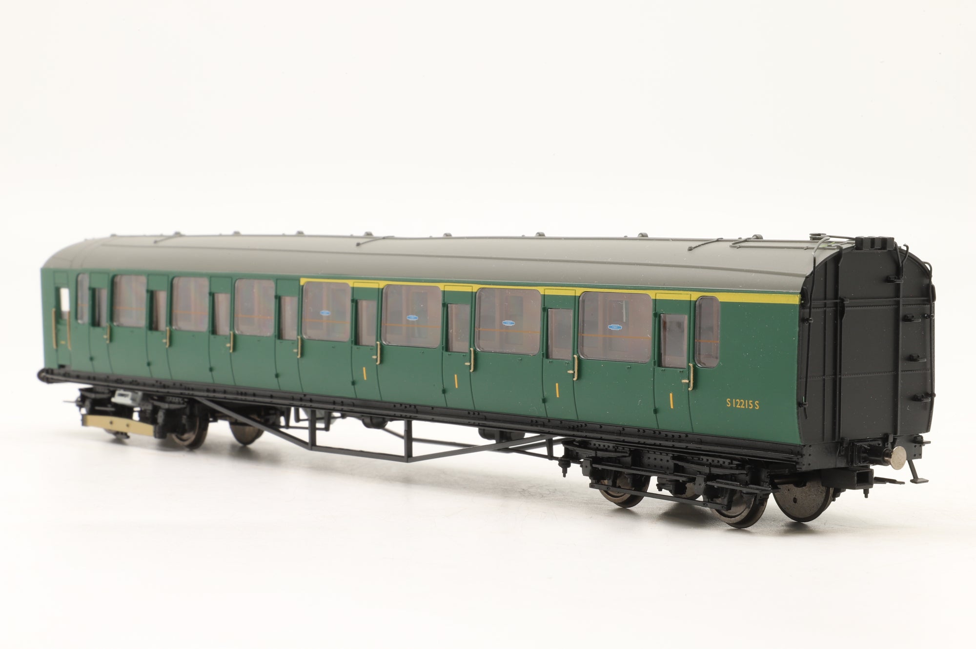Hornby OO R3290A Class 2-HAL 2 Car EMU 2630 BR Green Small Yellow Panels