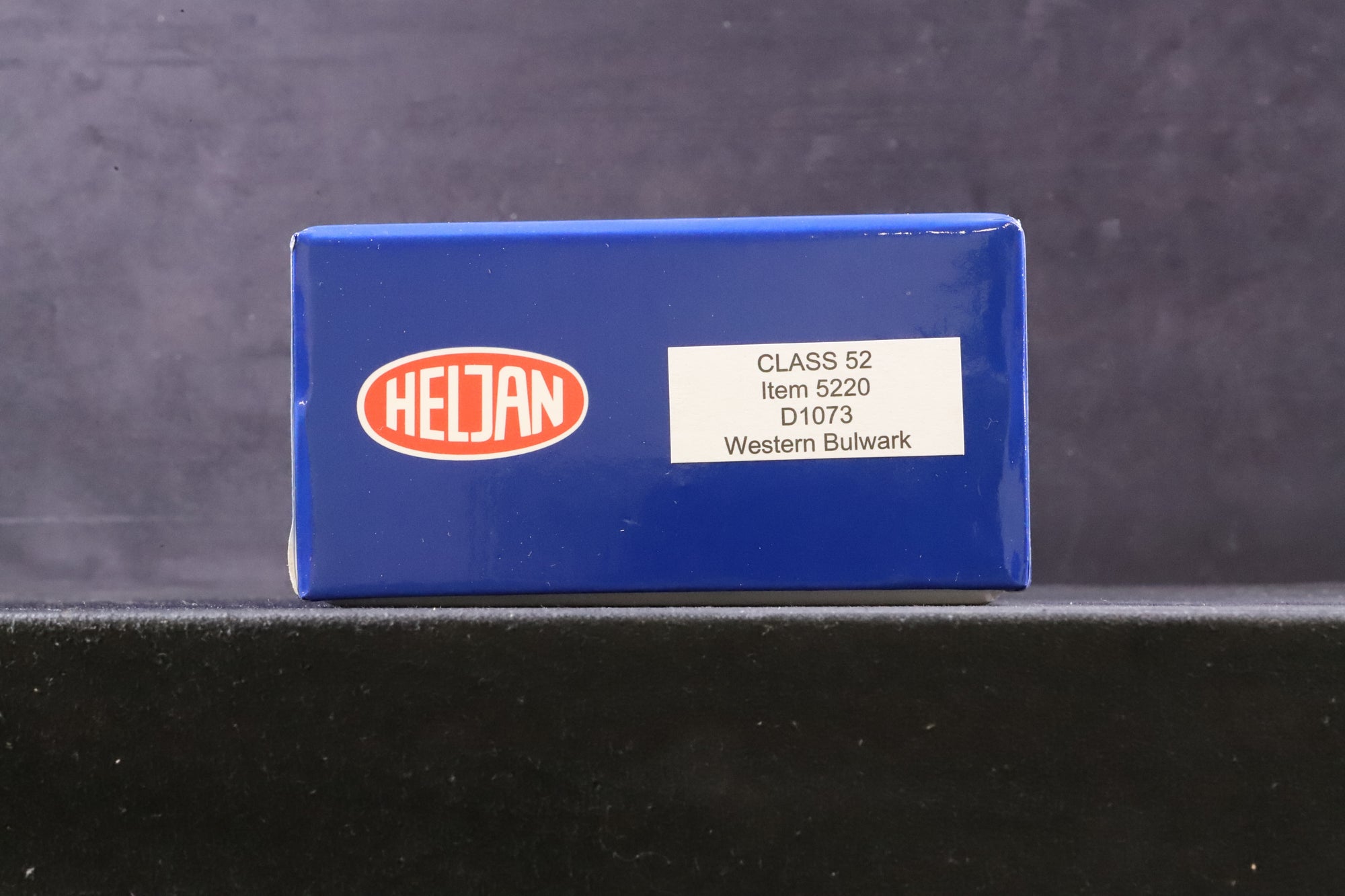 Heljan OO 5220 Class 52 Diesel 'D1073' 'Western Bulwark' BR Blue Full Yellow Ends