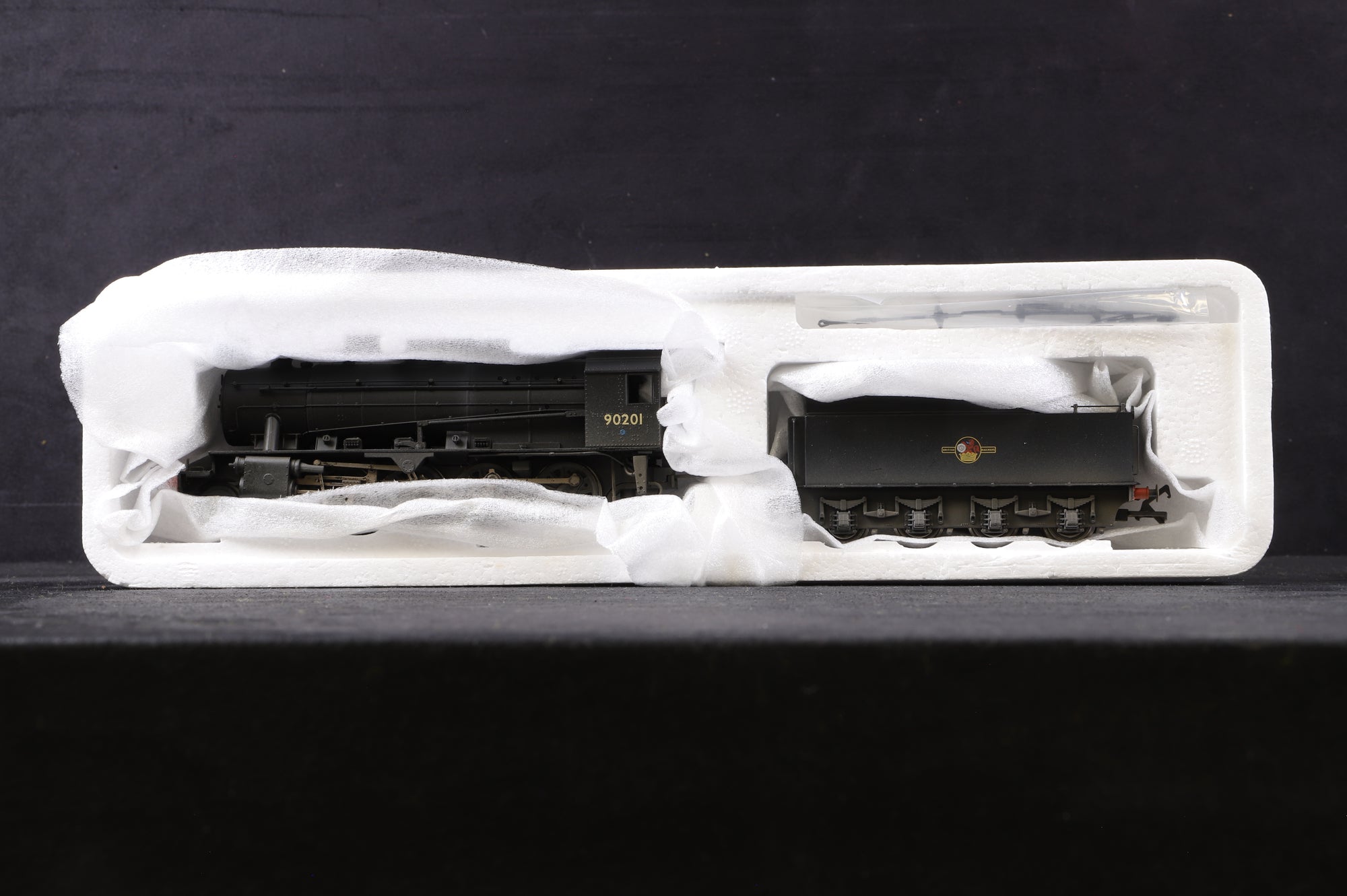 Bachmann OO 32-252A WD Austerity '90201' BR Black L/Crest (WR) Weathered