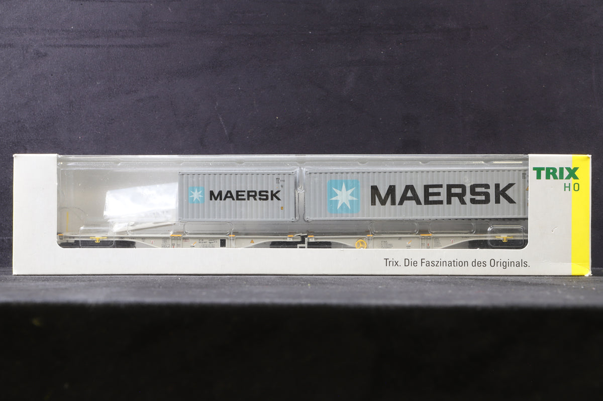 Trix HO 24800(1) Pack Of 2 Flat Wagons &amp;  Containers