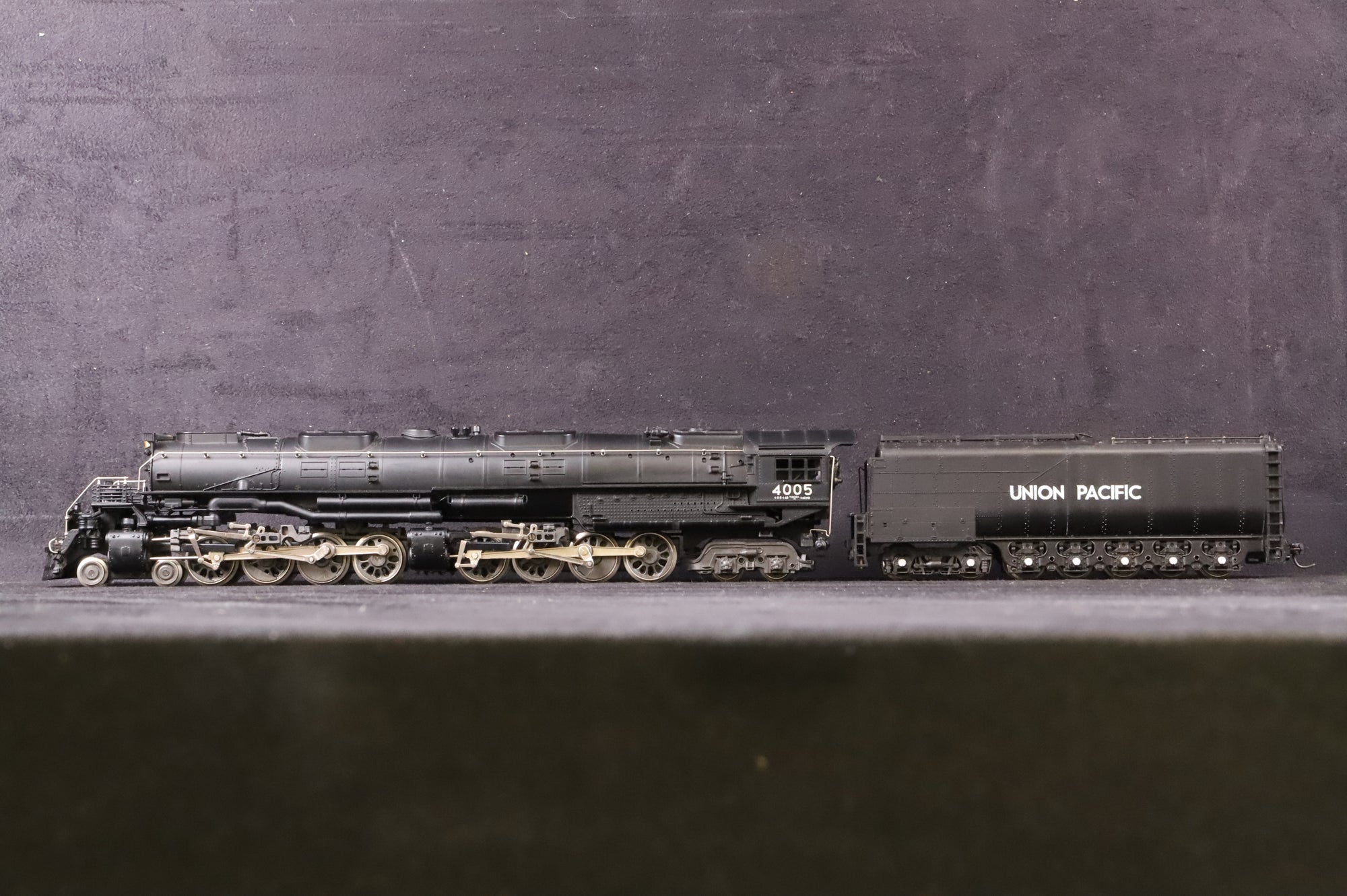 Rivarossi HO 1254 4-8-8-4 Big Boy Steam Locomotive UP