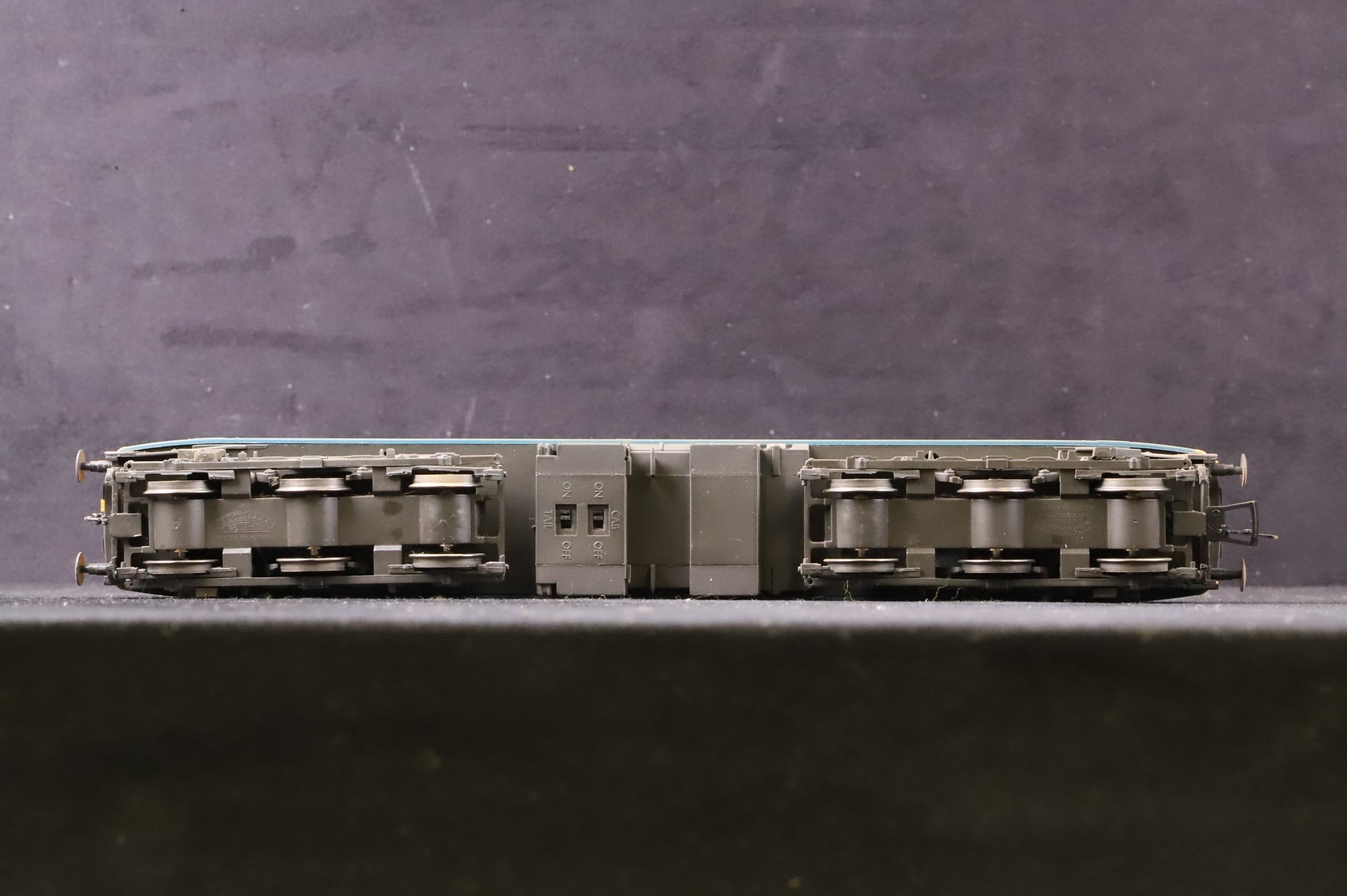 Bachmann OO 31-655TL Class 47 47625 'City of Truro' in BR Blue - Weathered