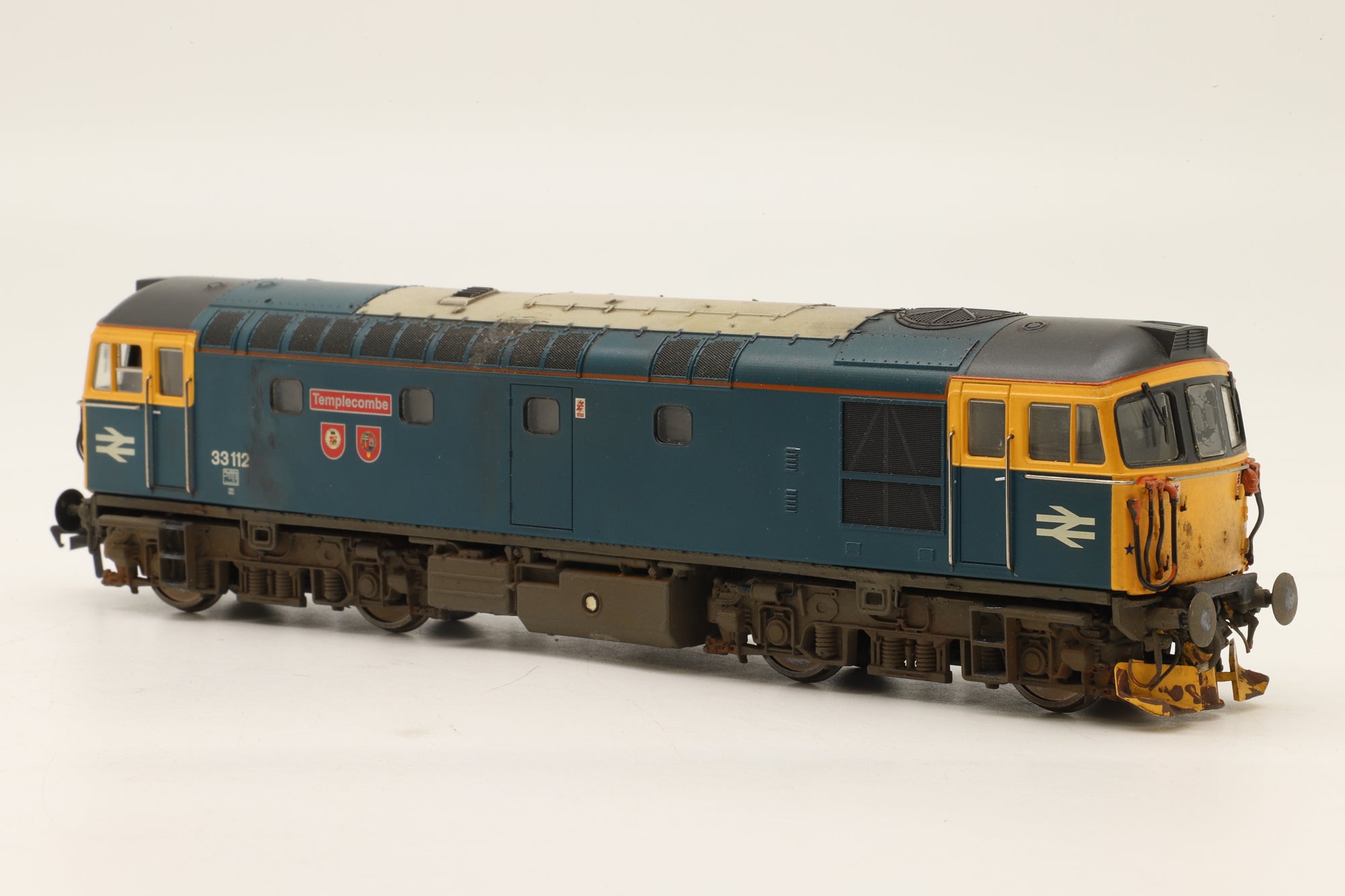 Heljan OO 33451 Class 33 33112 'Templecombe' in BR Blue – Weathered