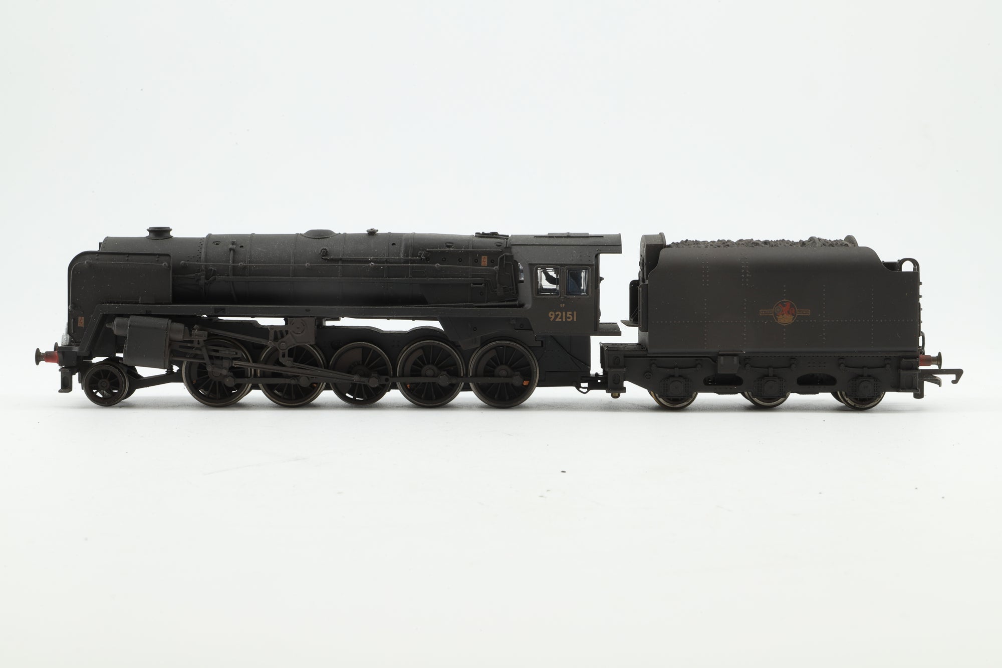 Hornby OO R2200 Class 9F Locomotive Weathered '92151', Weathered
