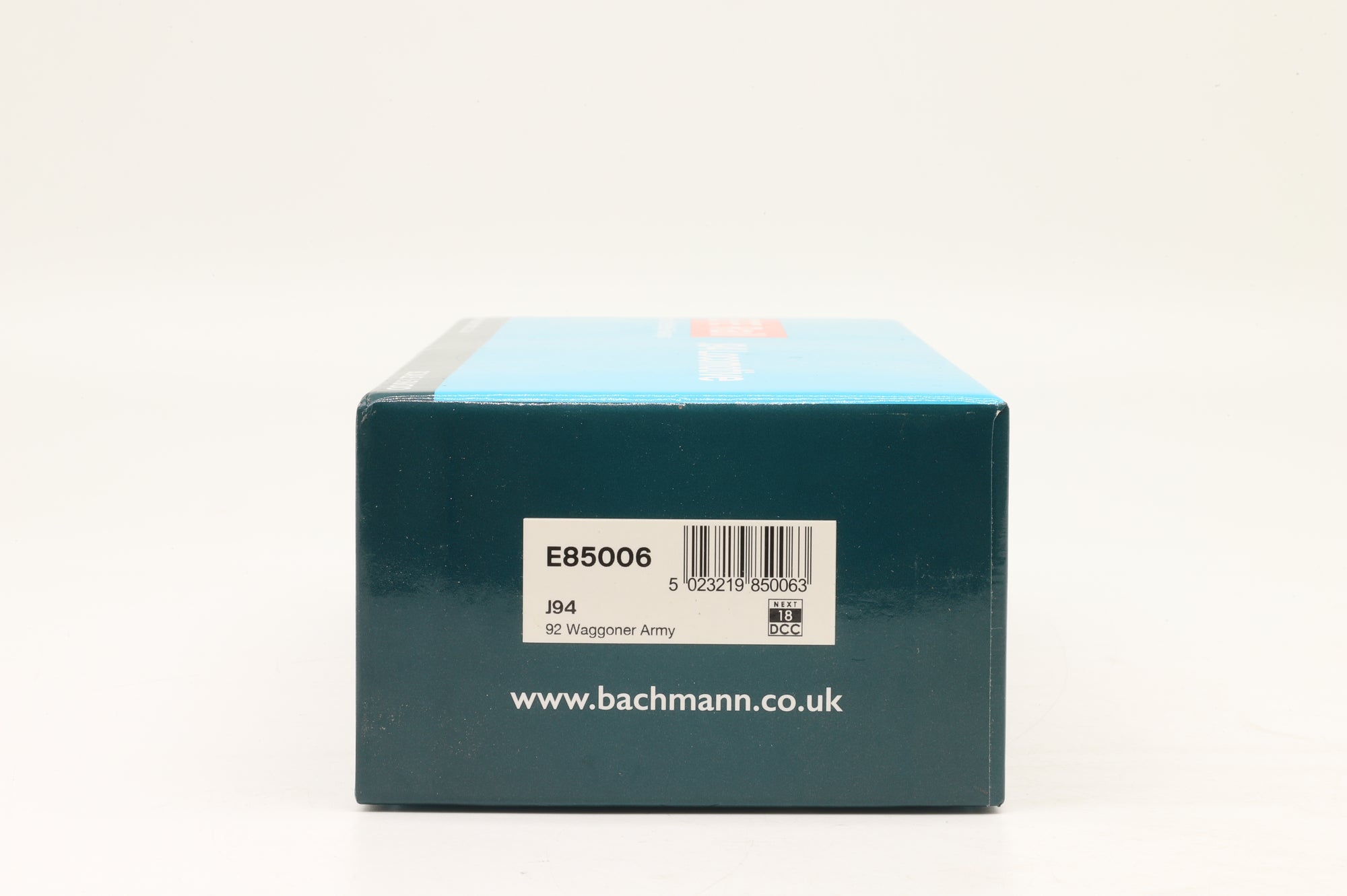 J94 OO E85006 J94 No.92 in Army Waggoner Green