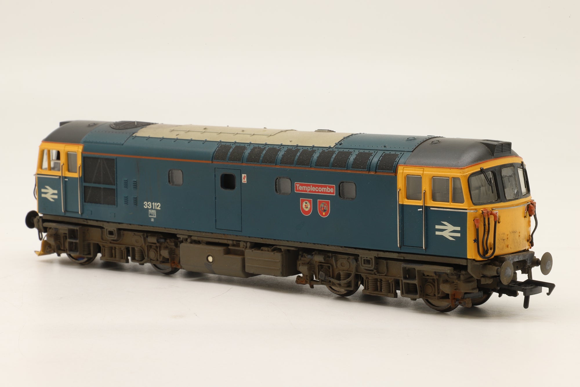 Heljan OO 33451 Class 33 33112 'Templecombe' in BR Blue – Weathered