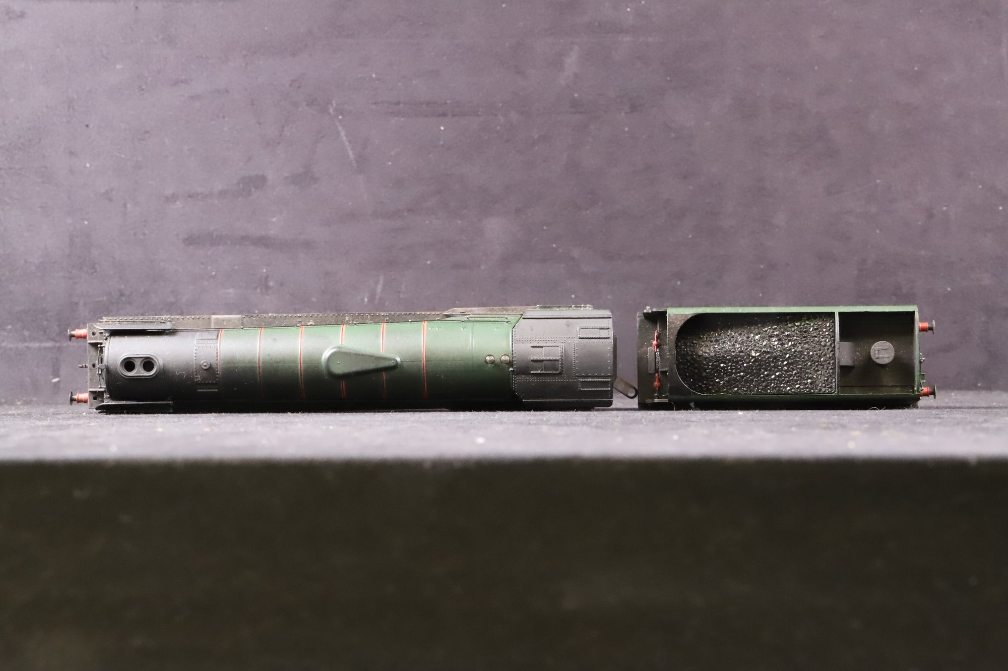 WORKSHOP Bachmann OO 32-557 Class A1 '60141' 'Abbotsford' BR Green Weathered